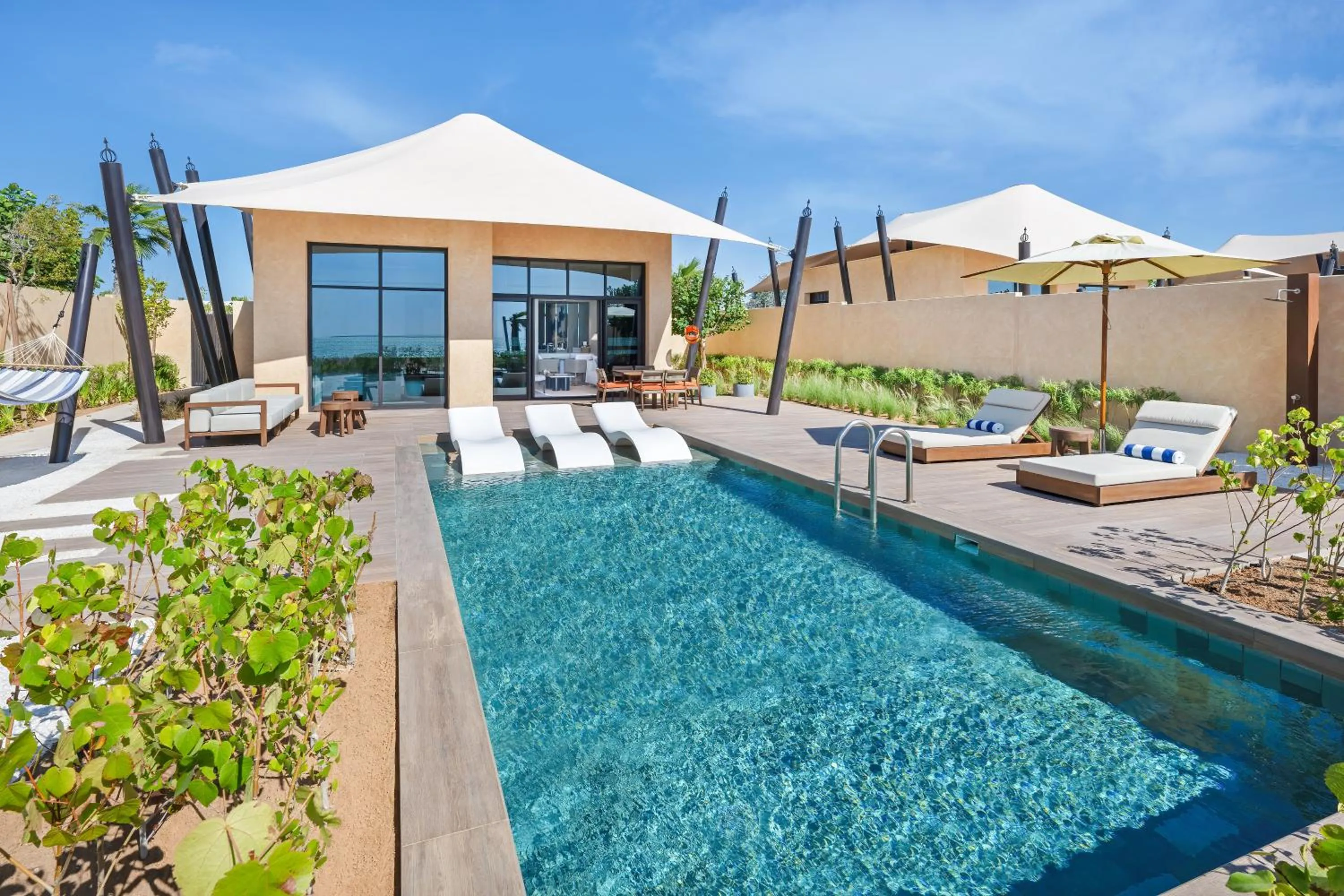 Bab Al Nojoum Hudayriyat Villas