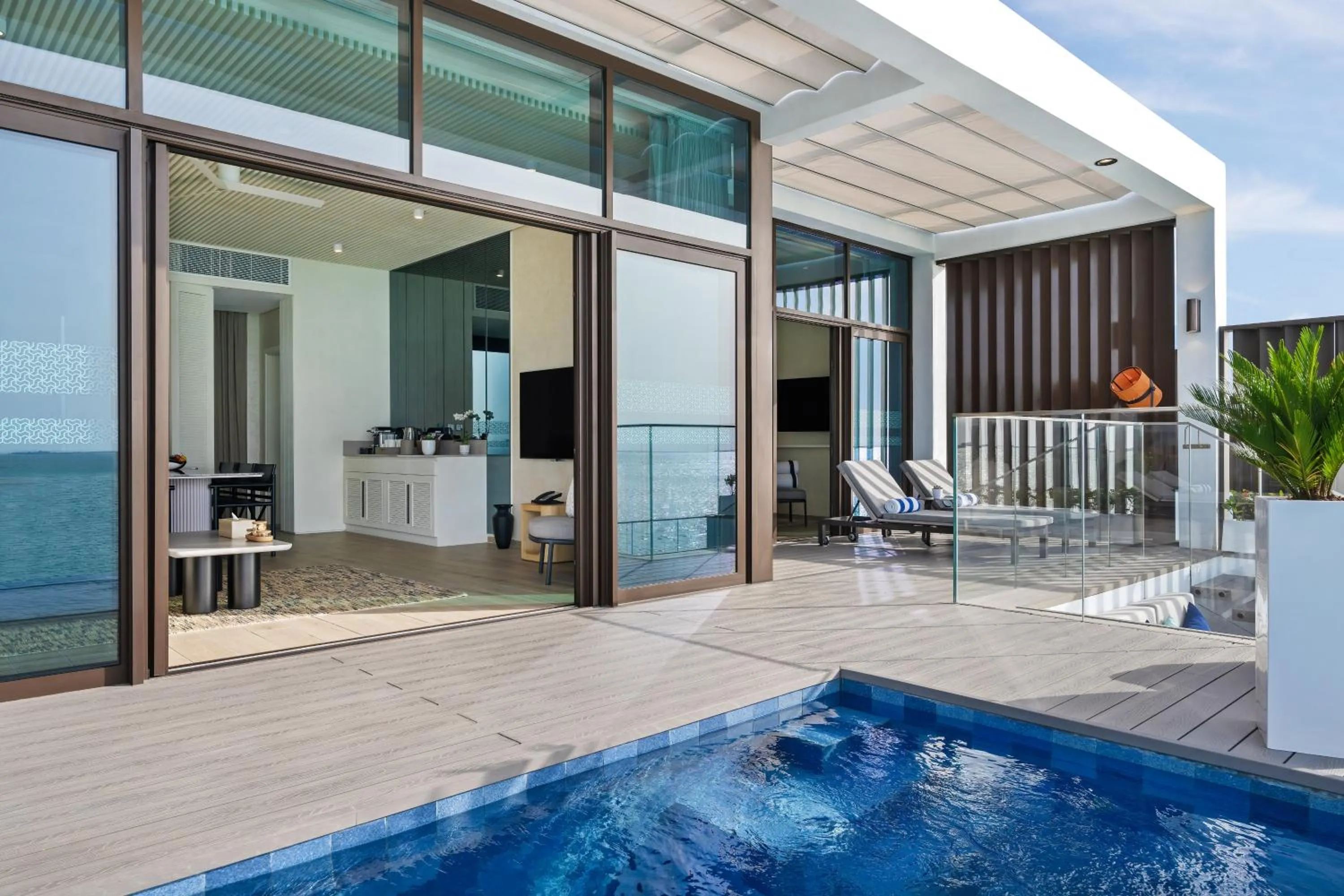 Bab Al Nojoum Hudayriyat Villas