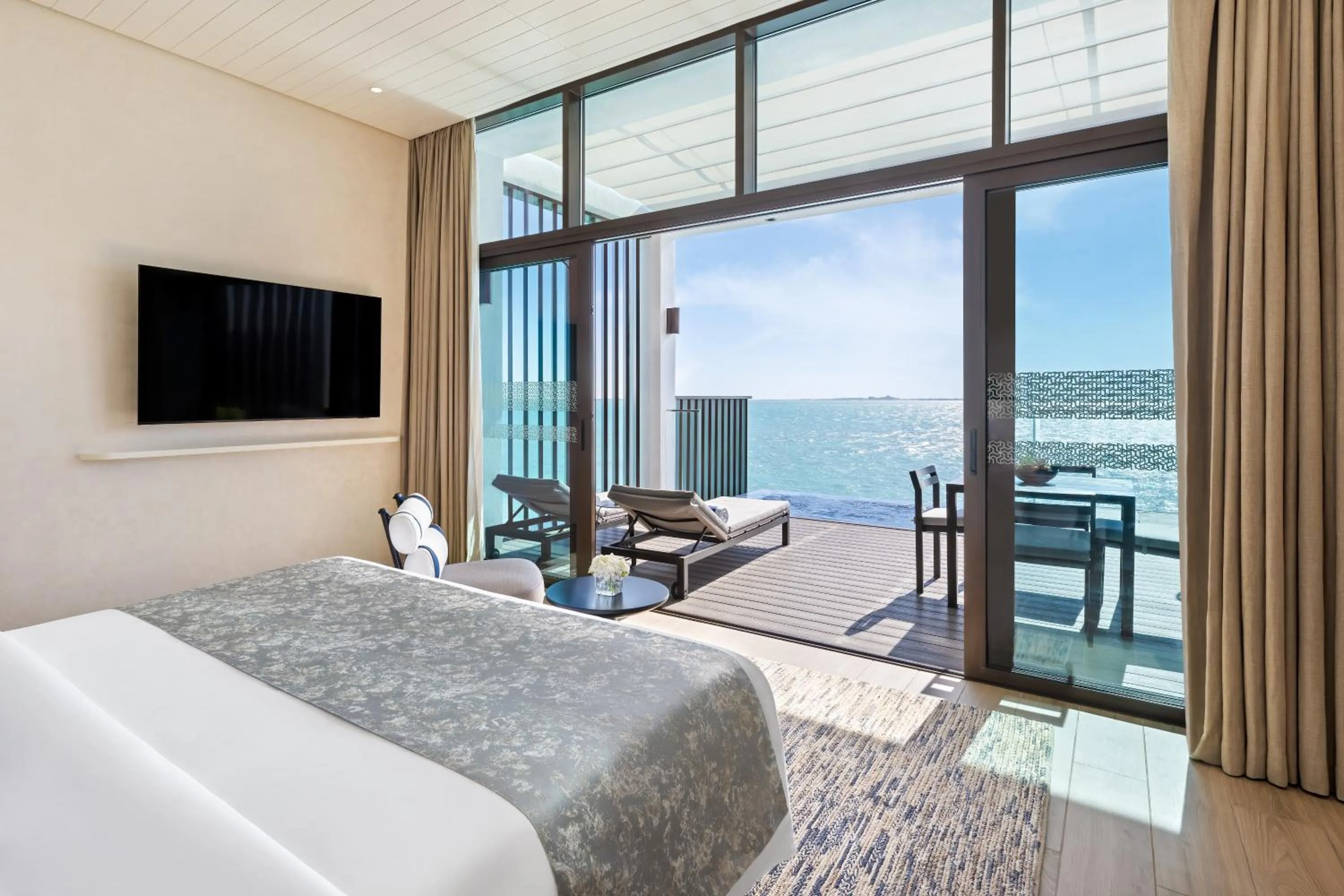 Bed in Bab Al Nojoum Hudayriyat Villas