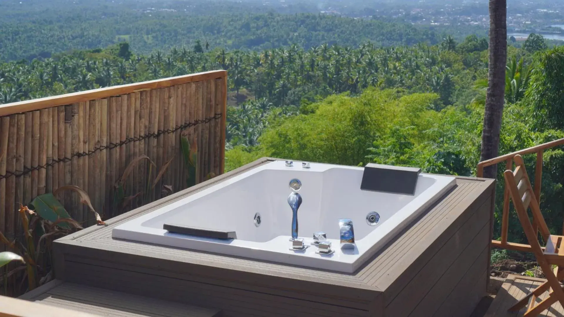 Deluxe Cabin Hot Tub in Bobocabin Bunaken Hills, Manado Deluxe Cabin Hot Tub in Bobocabin Bunaken Hills, Manado