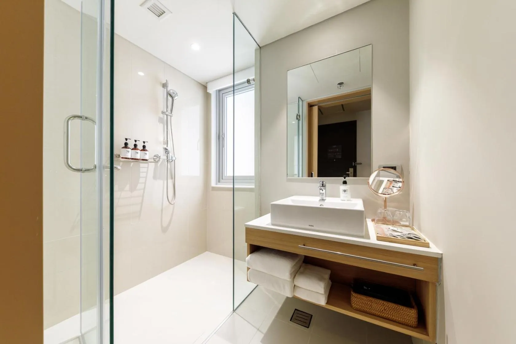 Bathroom in Nishitetsu Hotel Croom Bangkok Silom