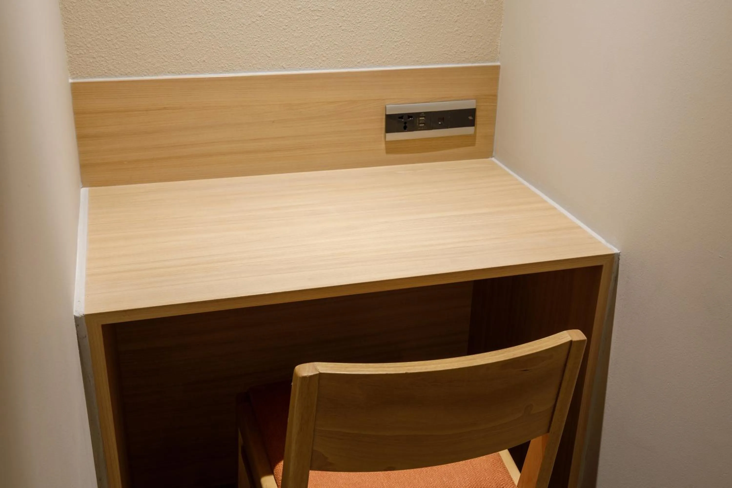 Bedroom in Nishitetsu Hotel Croom Bangkok Silom