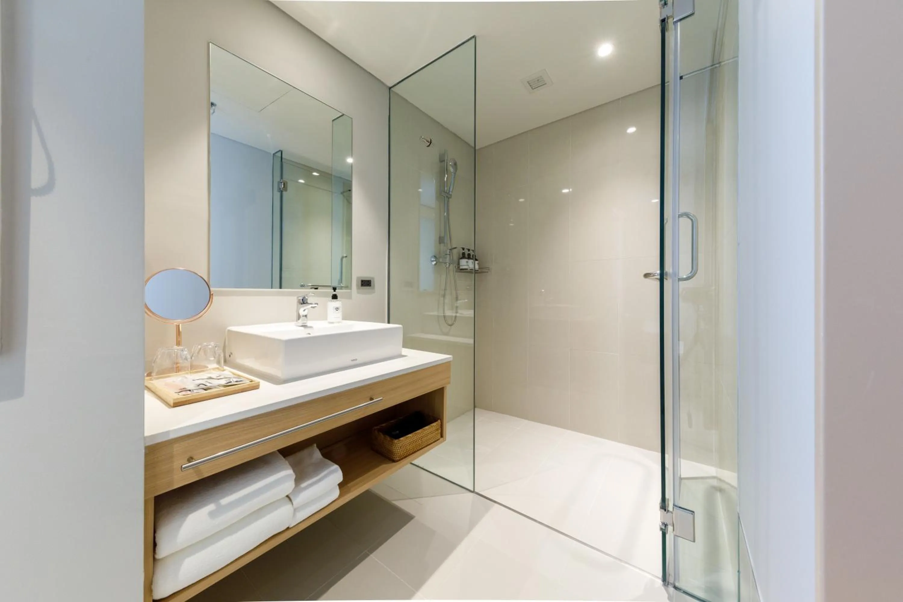 Bathroom in Nishitetsu Hotel Croom Bangkok Silom