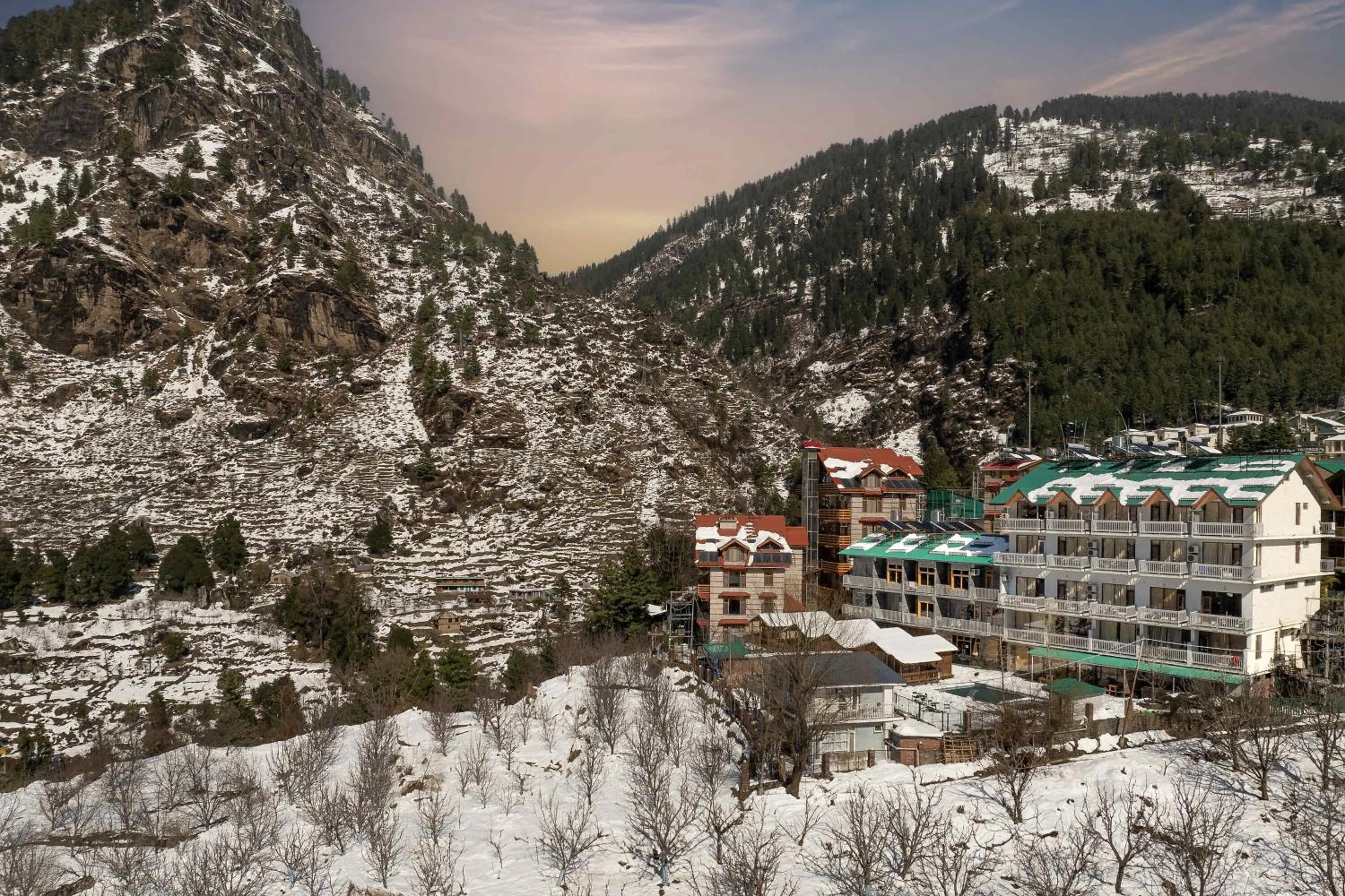 Property building in Echor Himalayan Heights Resorts & Spa Manali