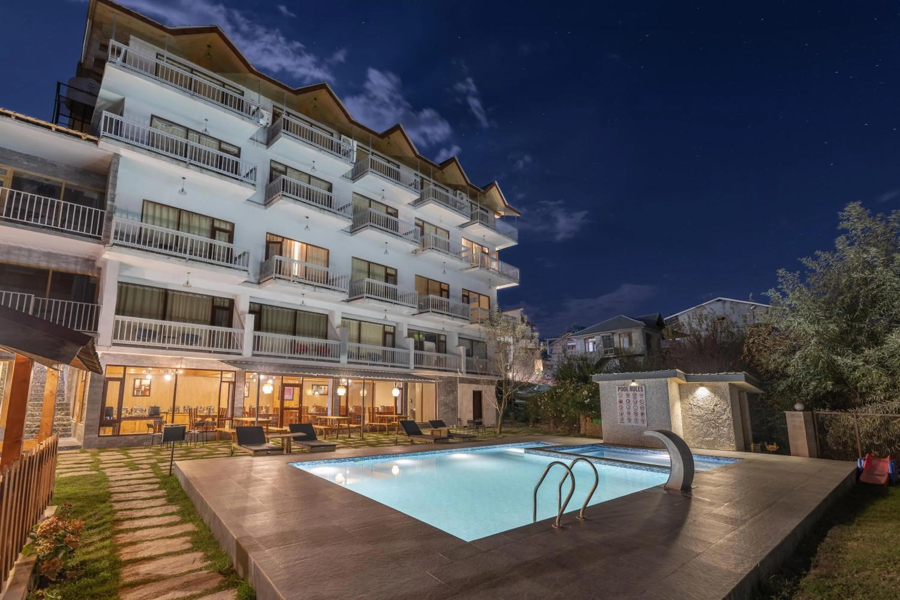 Property building in Echor Himalayan Heights Resorts & Spa Manali