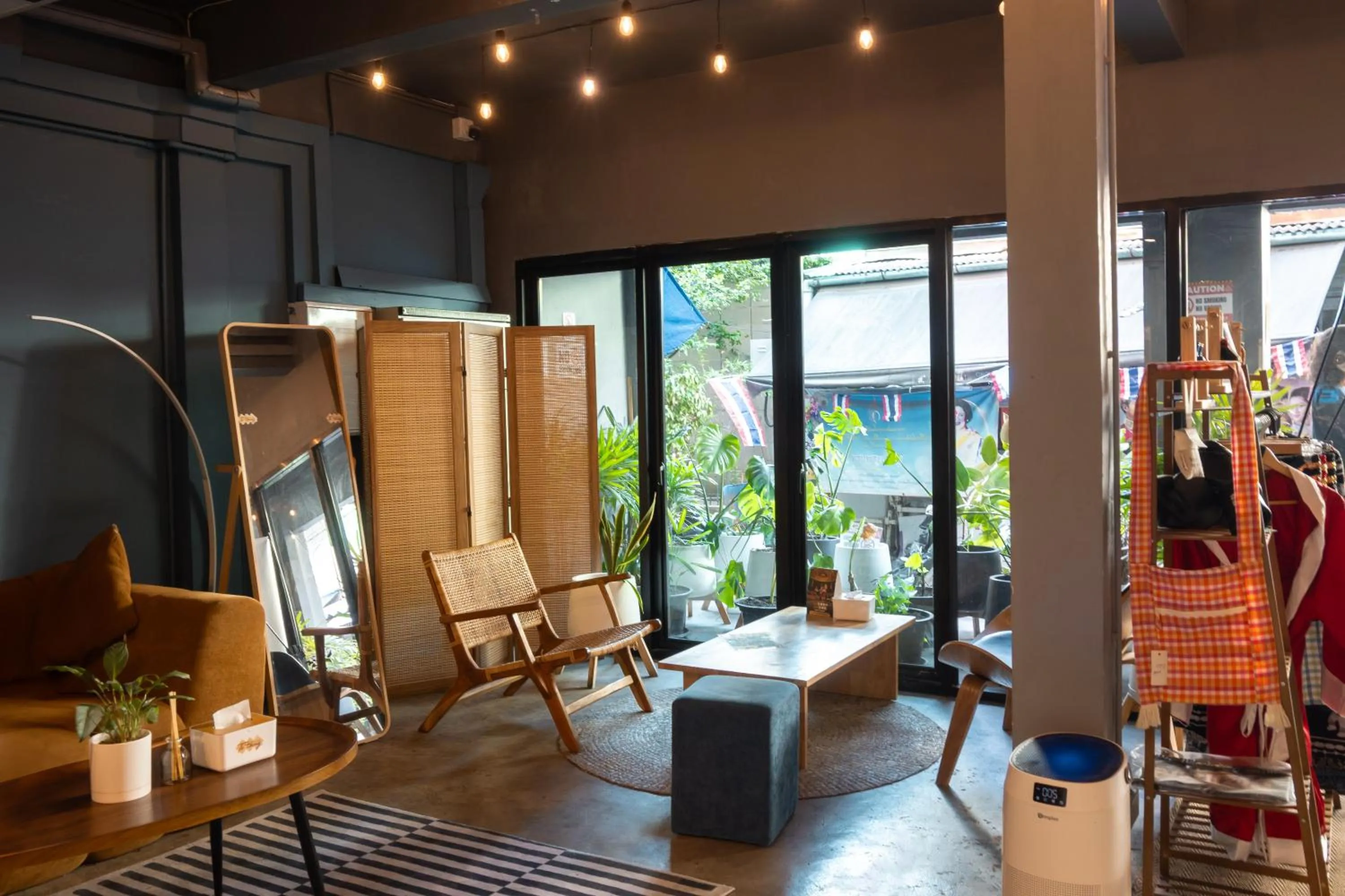 Property building in Ti Thong Hostel