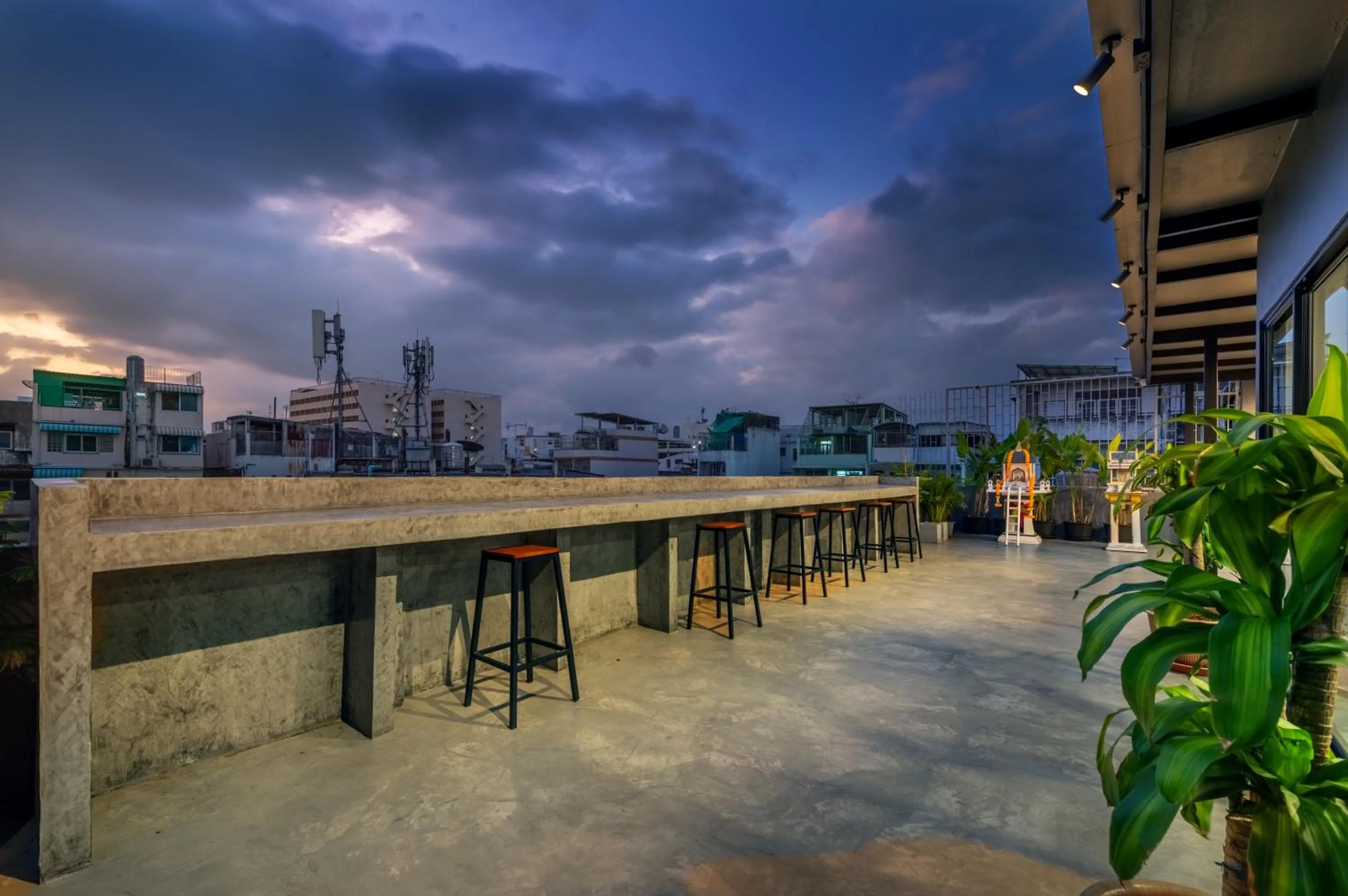 Garden view in Ti Thong Hostel