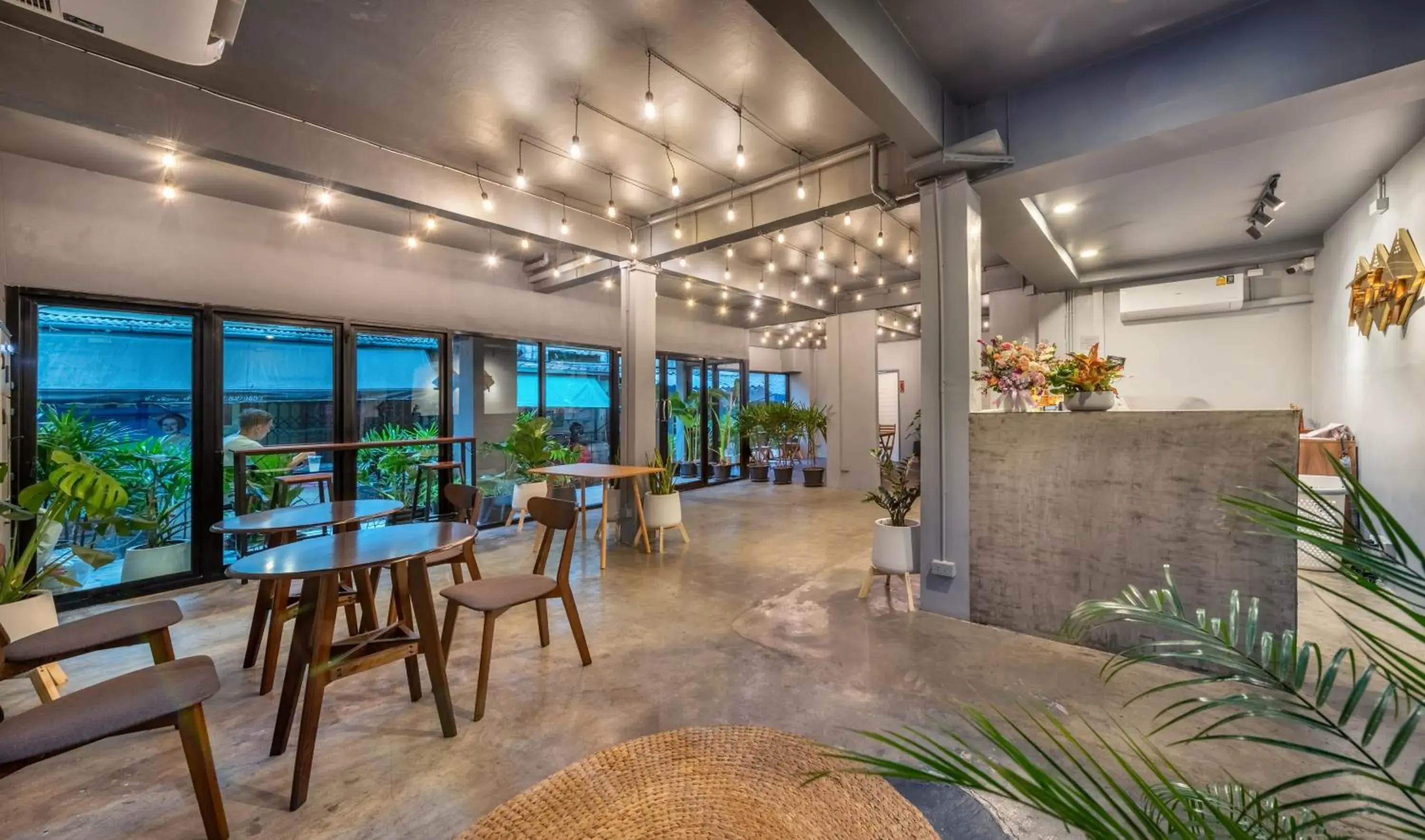 Ti Thong Hostel Ti Thong Hostel