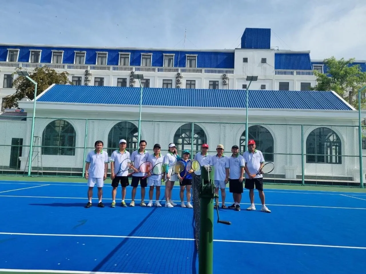 Tennis court in Cao Lanh Hotel