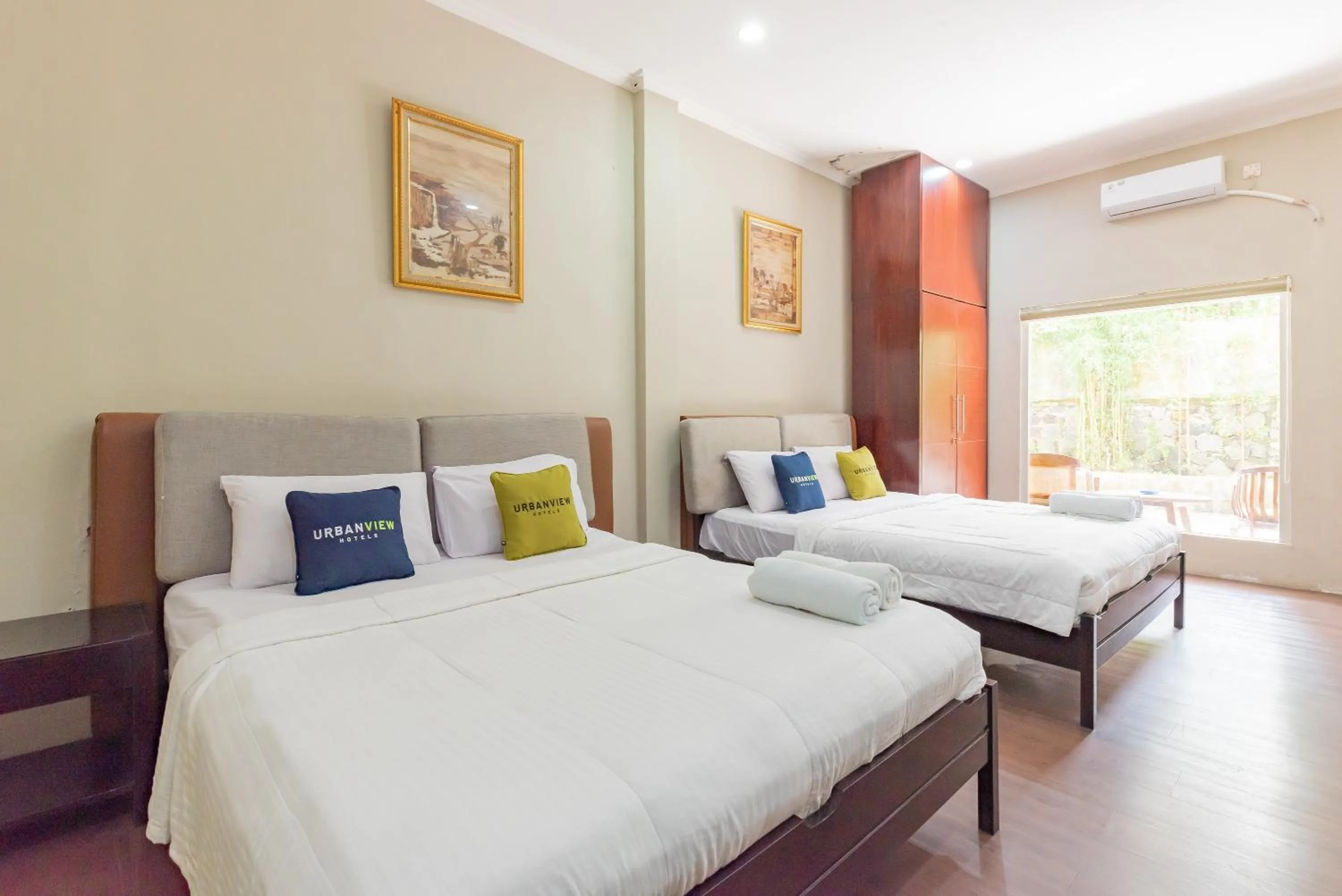 Bed in Urbanview Resort Botol Cisarua Puncak Bogor