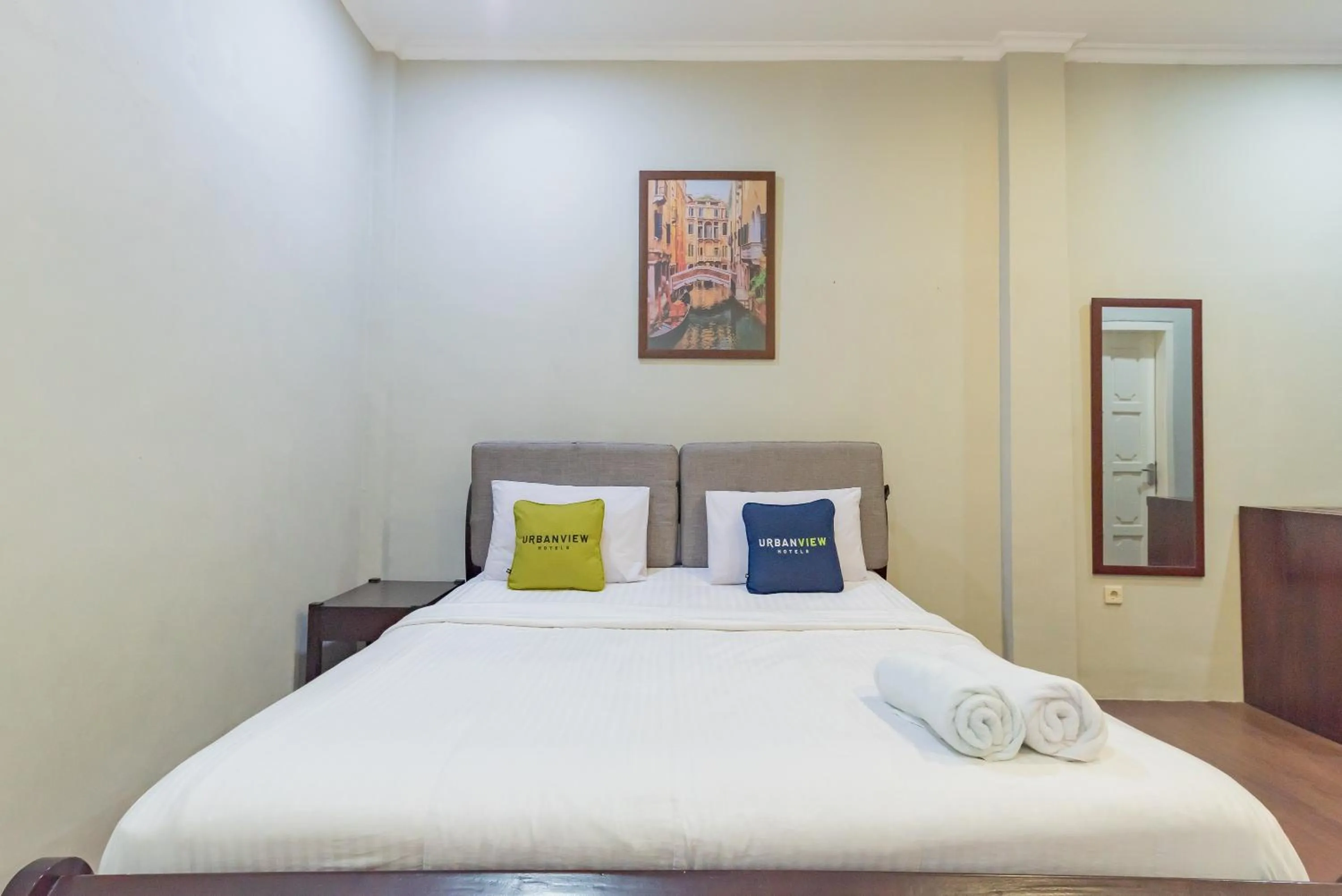 Bed in Urbanview Resort Botol Cisarua Puncak Bogor