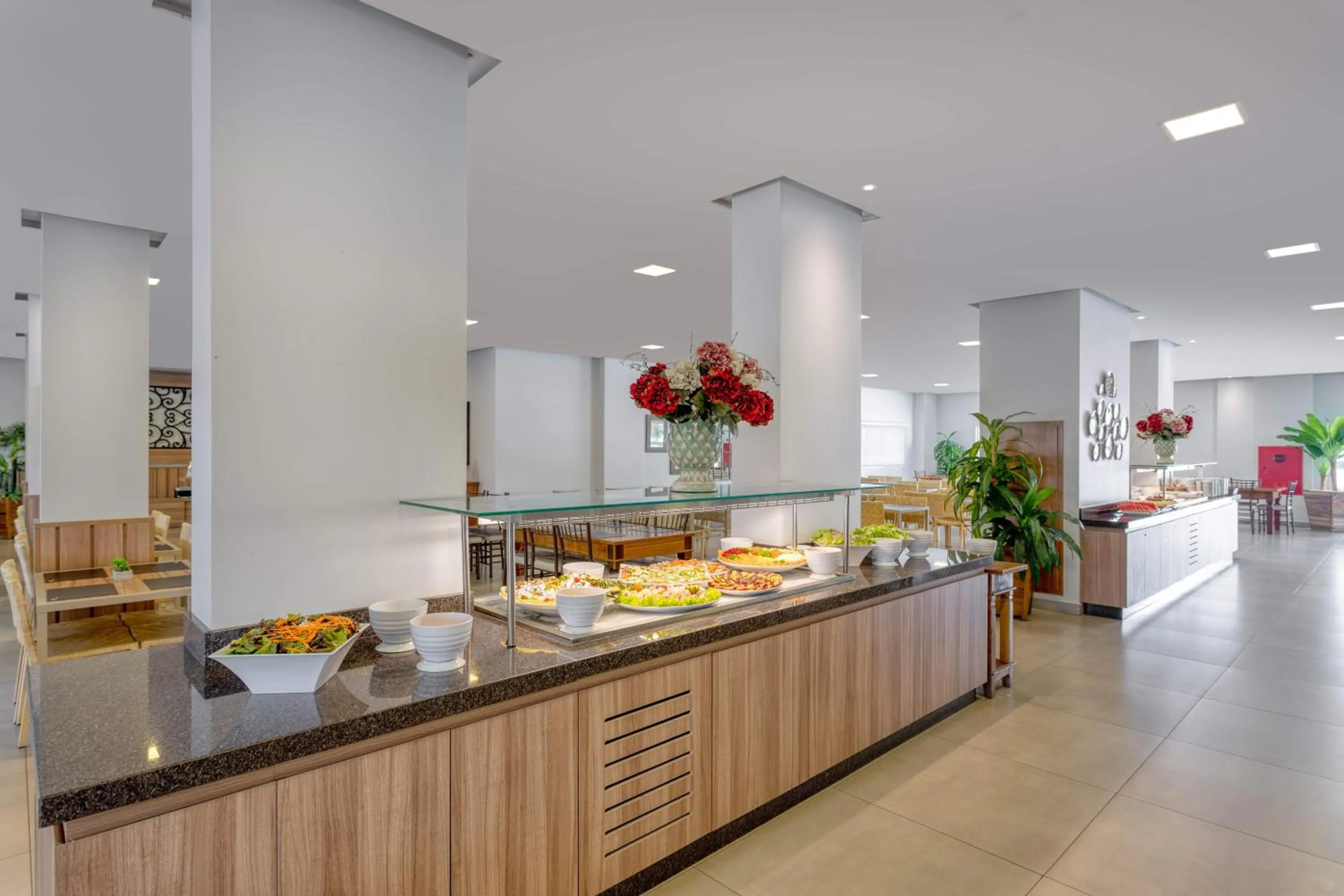 Restaurant/places to eat in Wyndham Olímpia Royal Hotels