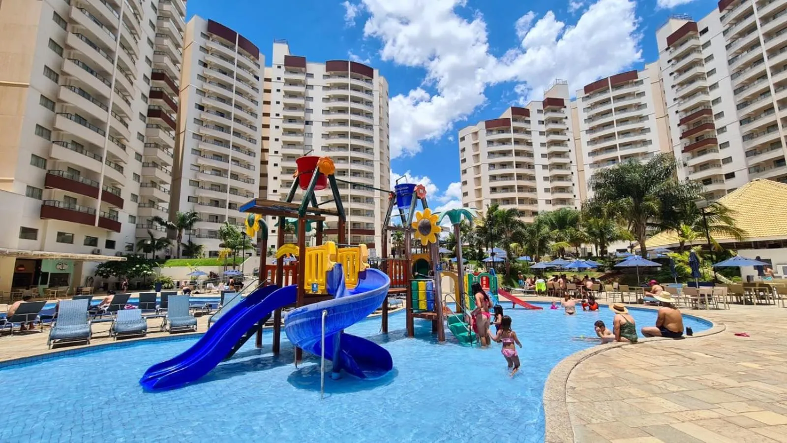 Summer in Wyndham Olímpia Royal Hotels