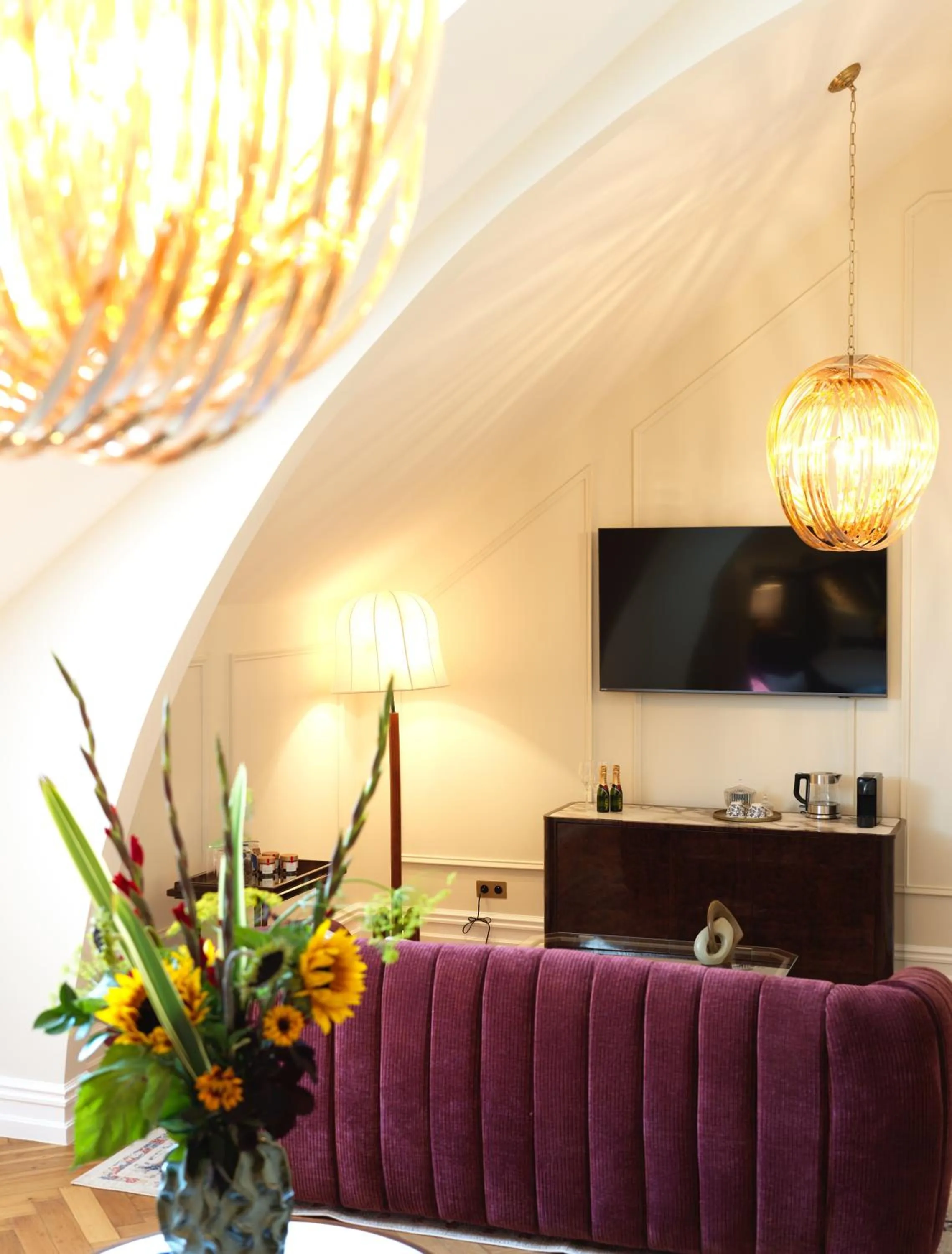 TV and multimedia in Hotel Fleur de Ville