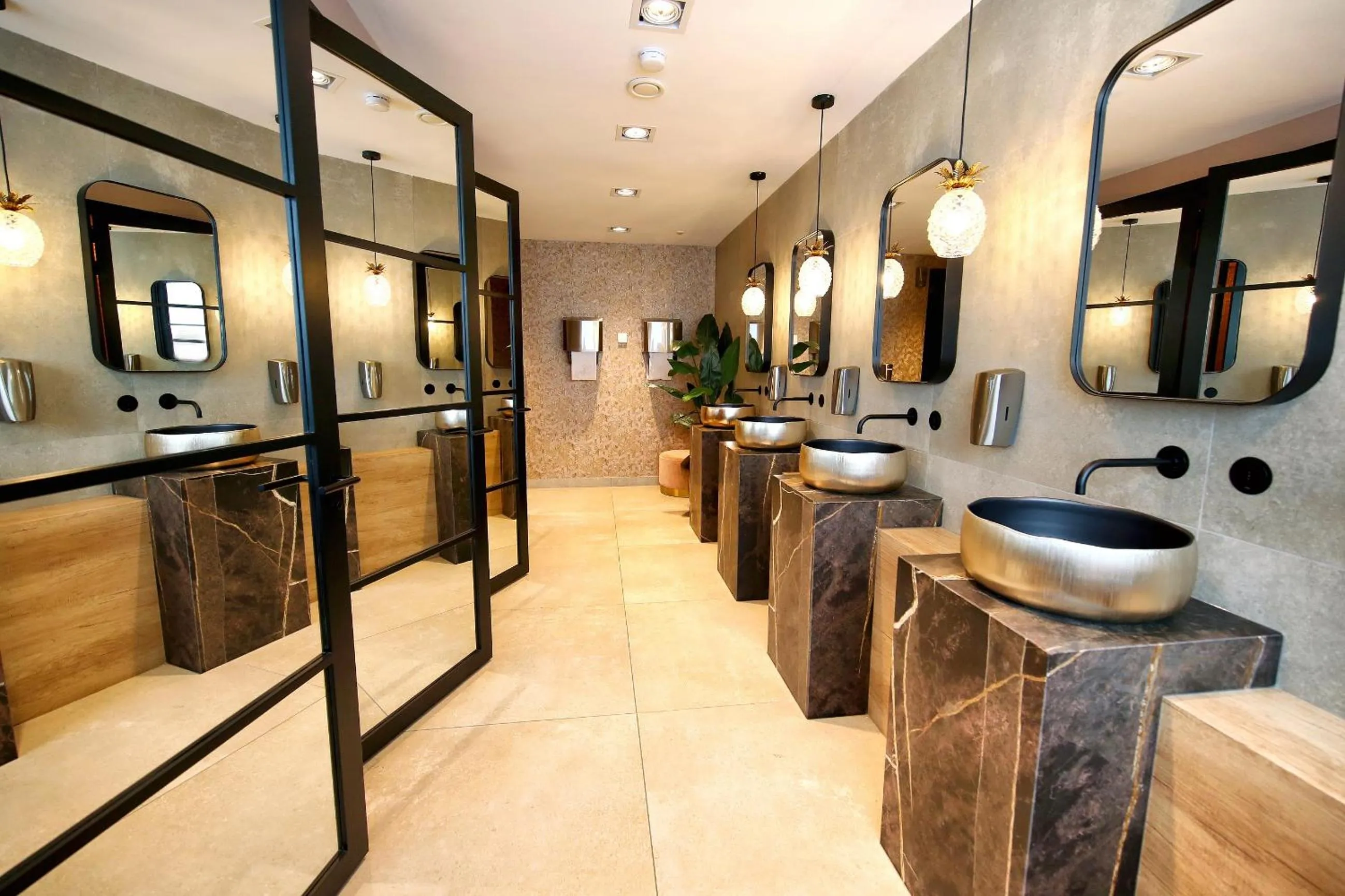 Area and facilities in Van der Valk Hotel Akersloot / A9 ALKMAAR