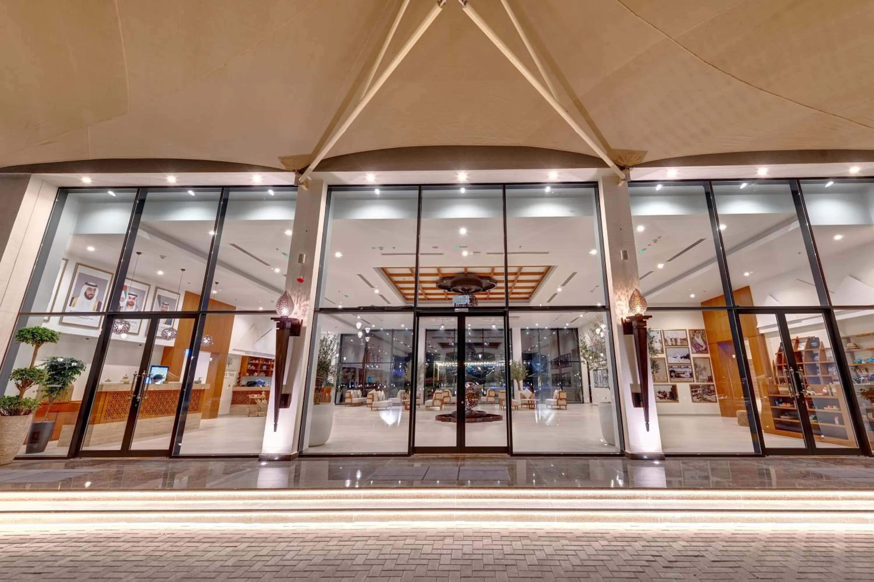 Facade/entrance in Western Hotel Liwa