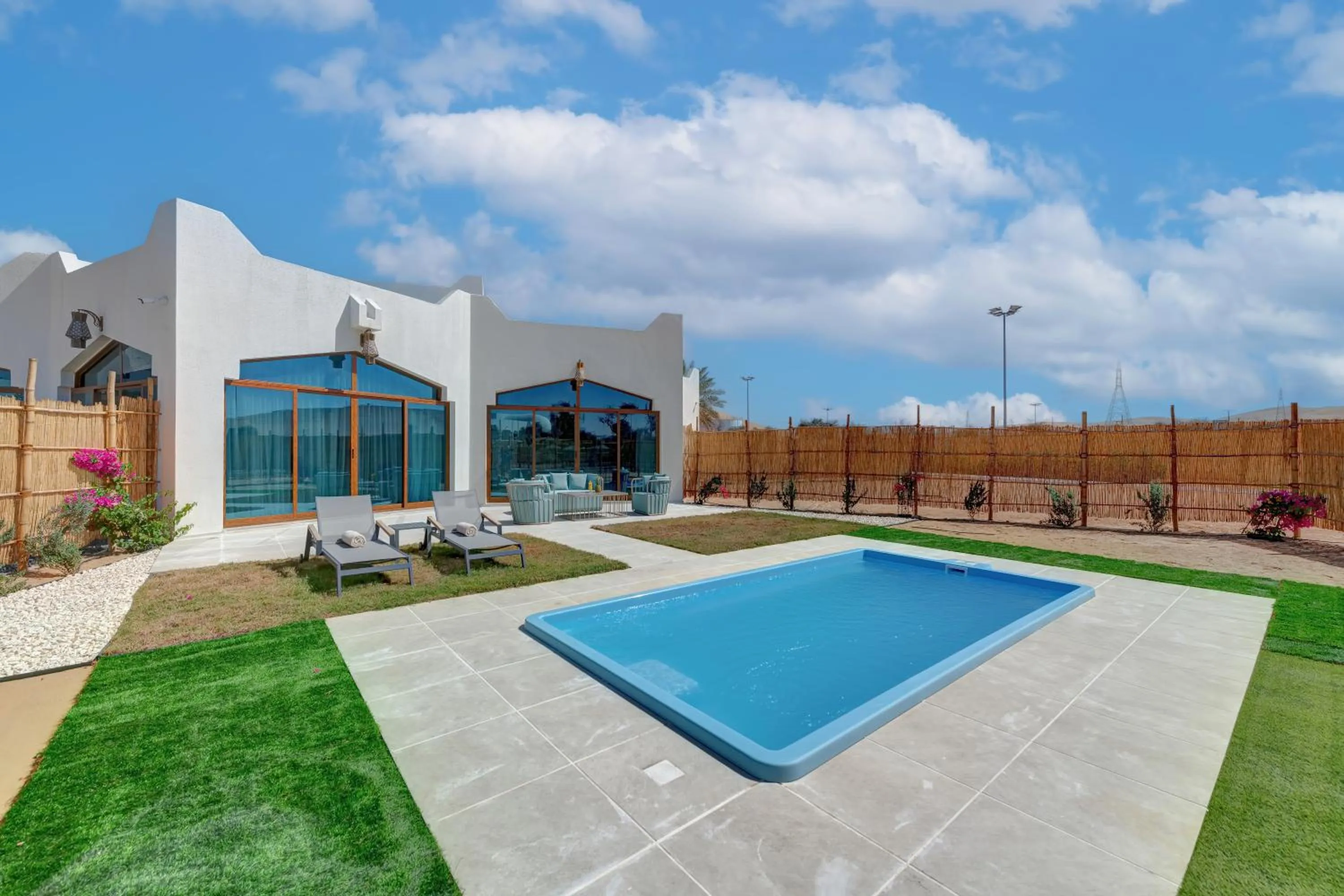 Garden in Western Hotel Liwa