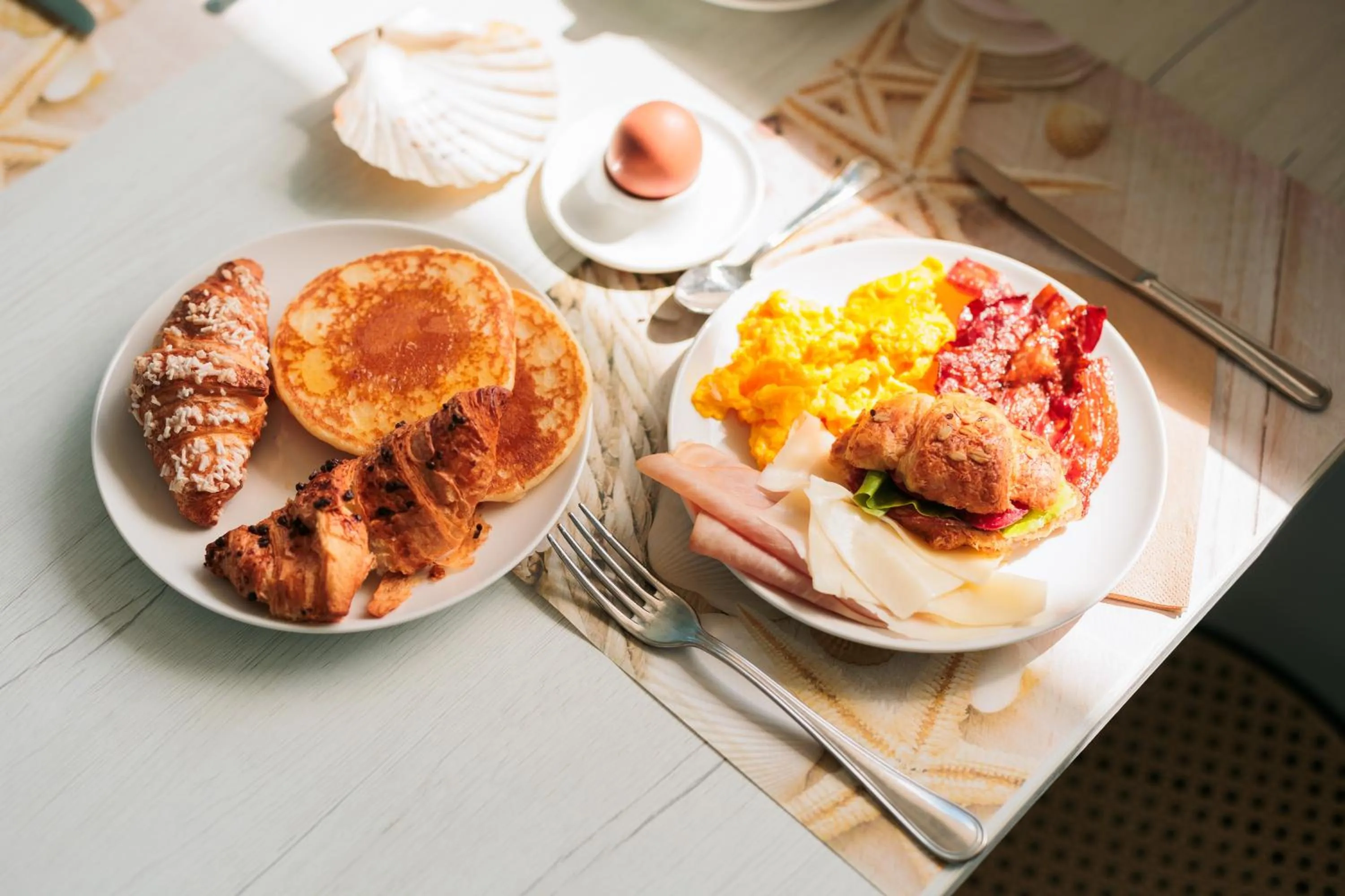 Breakfast in Hotel Centrale Miramare