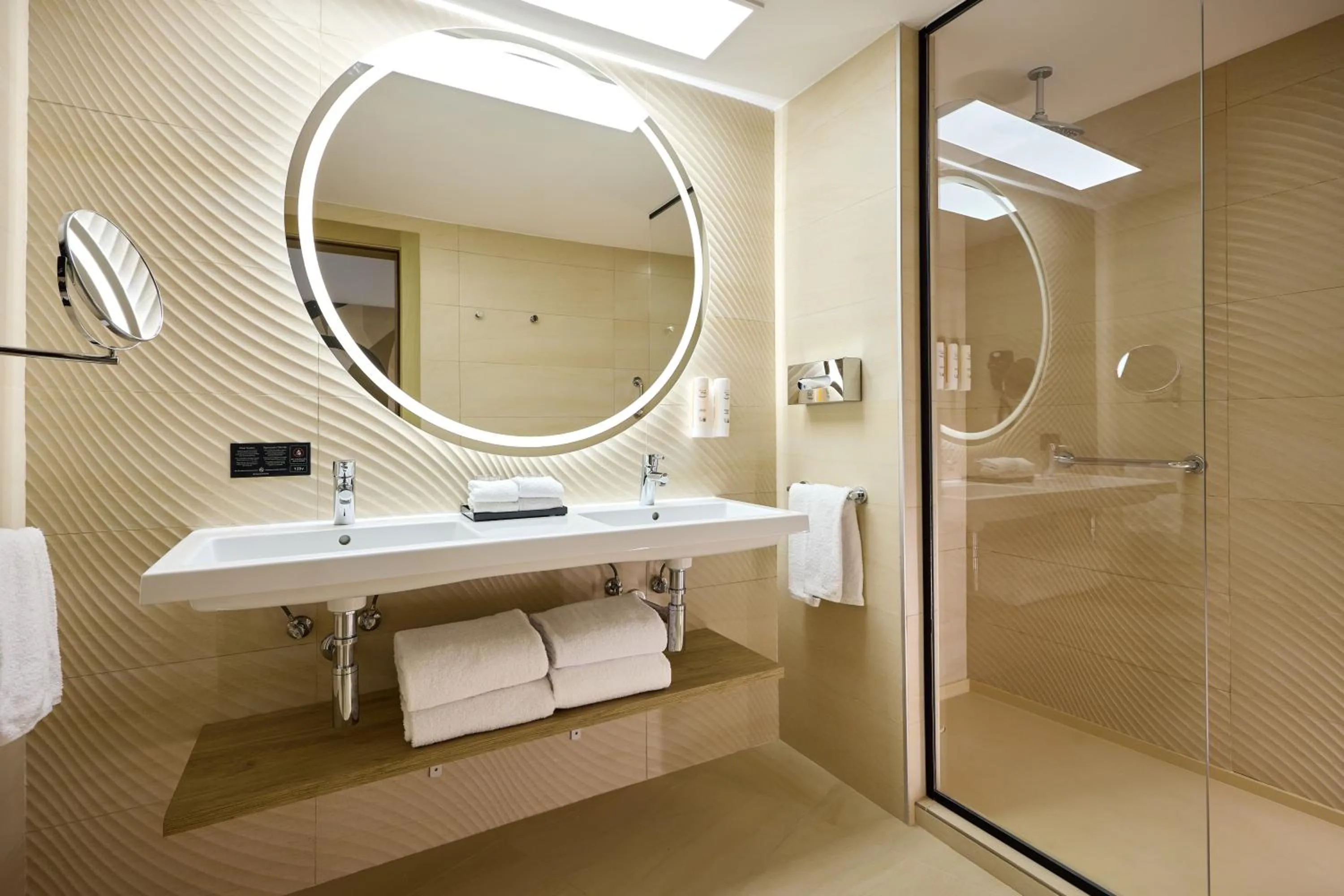 Shower in Riu Palace Aquarelle - All Inclusive