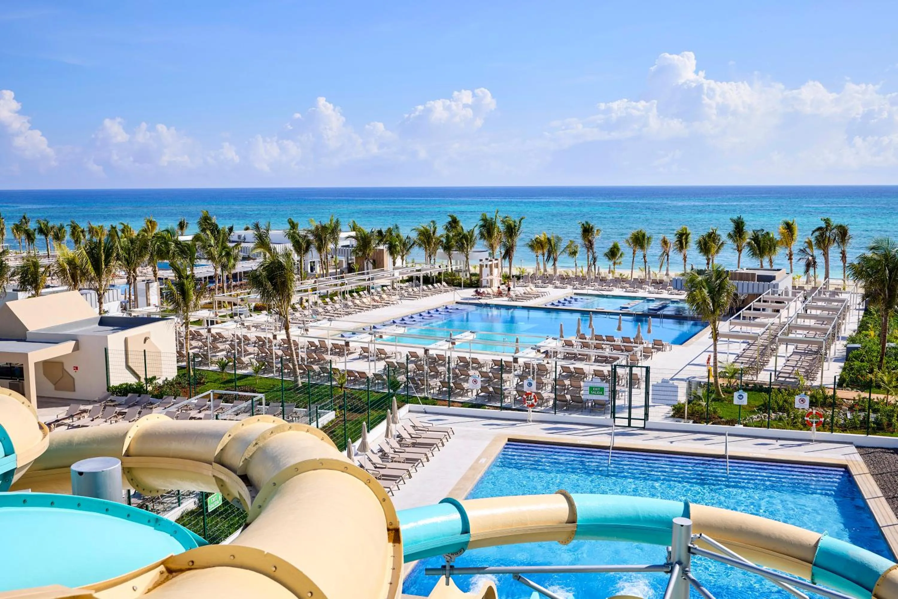 Swimming pool in Riu Palace Aquarelle - All Inclusive