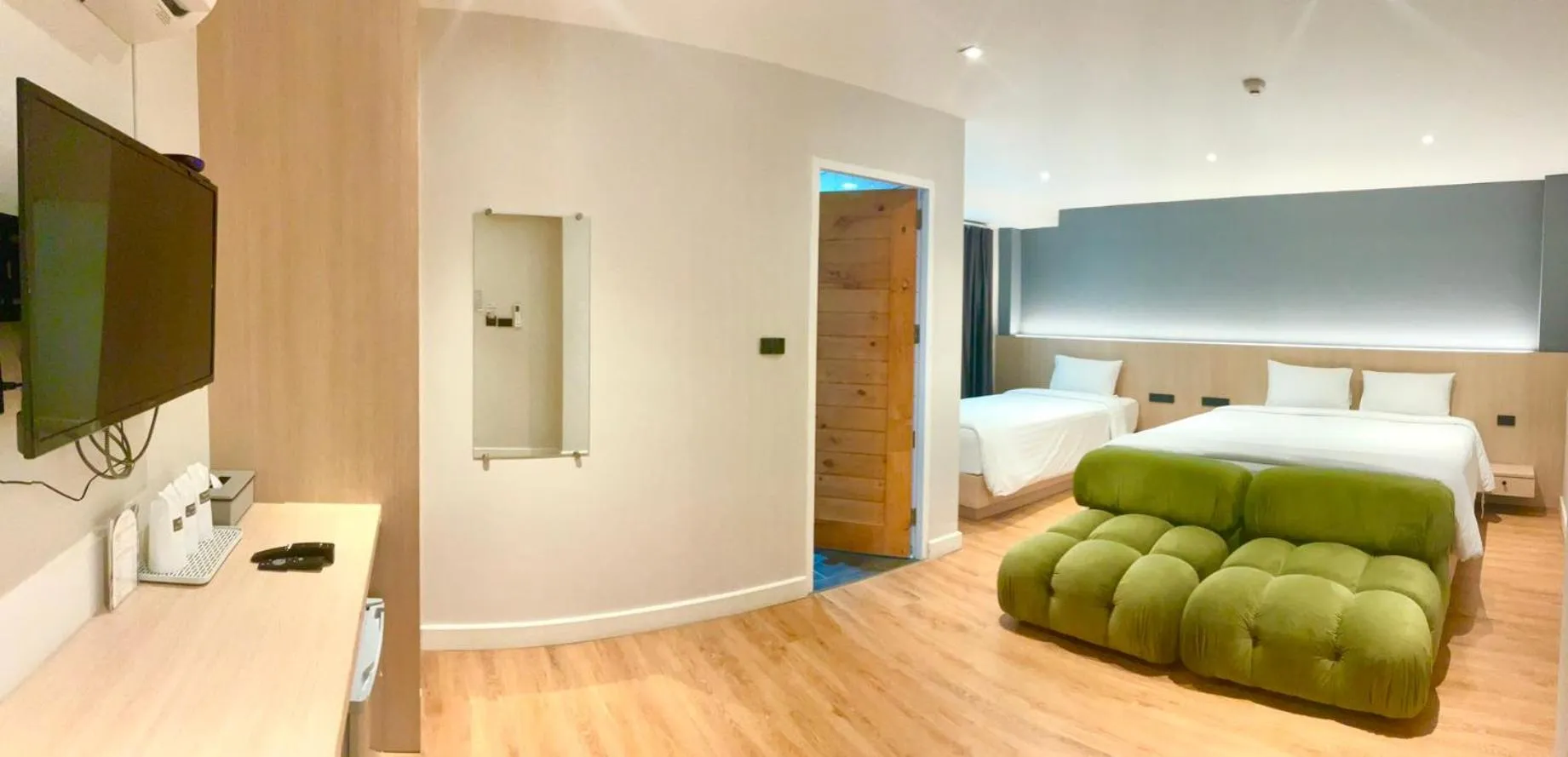 room service, Bed in V1 boutique hotel