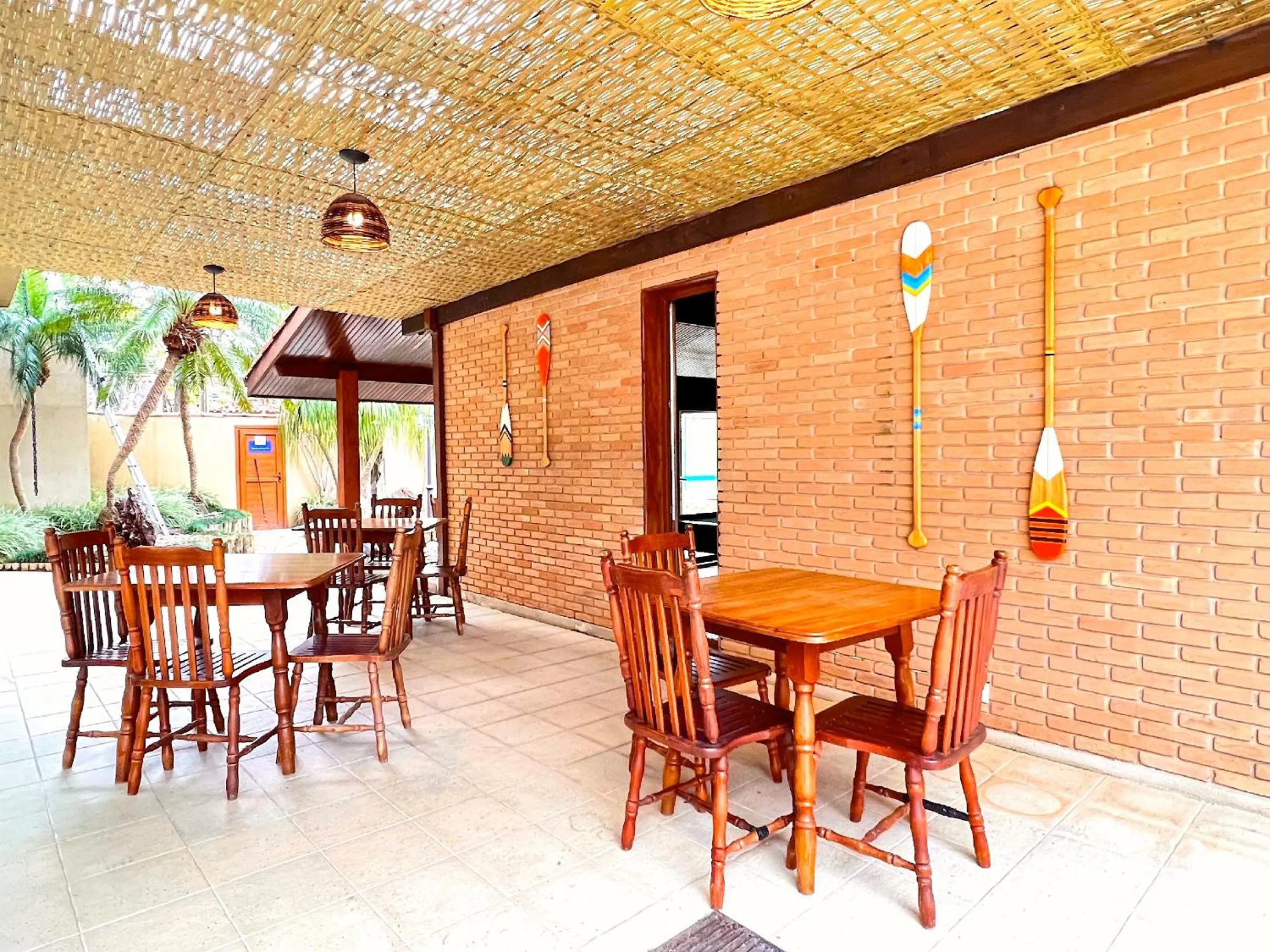 Restaurant/places to eat in Pousada NAAN Lázaro Ubatuba