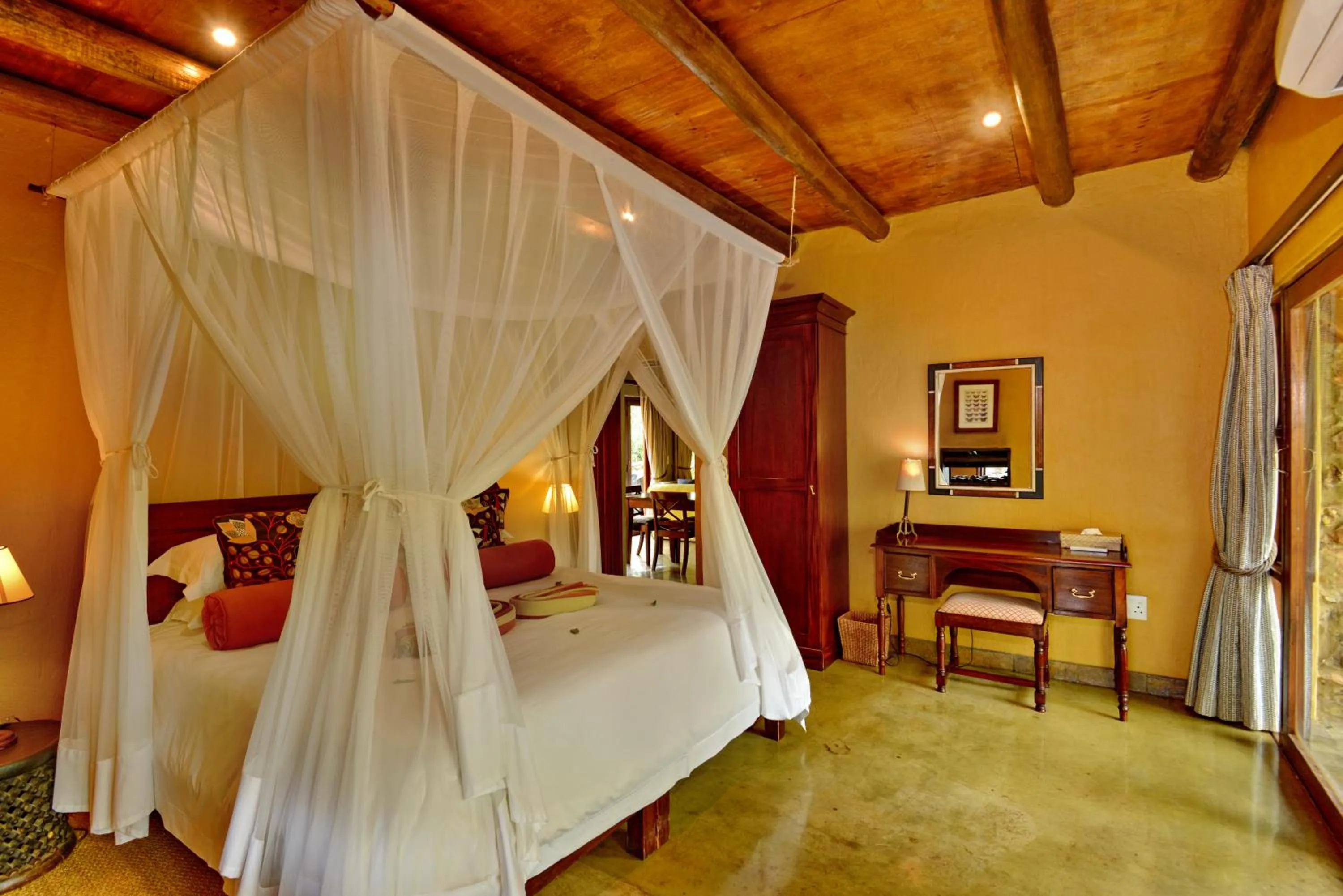 Bedroom, Bed in Motswiri Private Safari Lodge