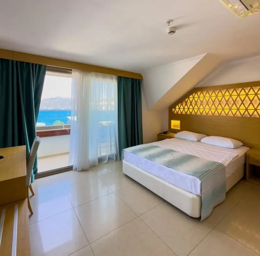 TV and multimedia in Aurasia Design Hotel