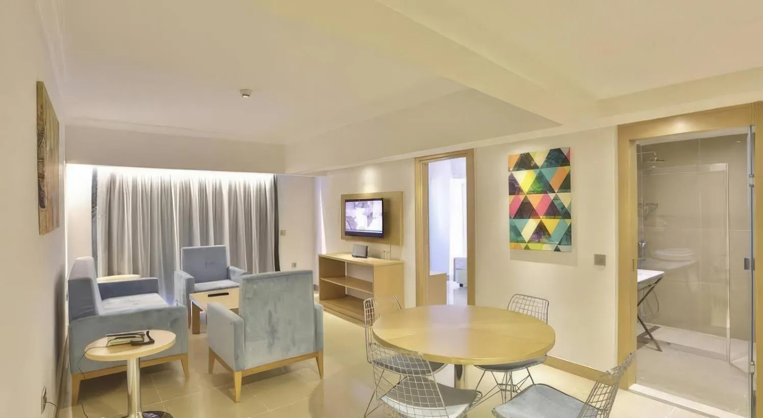 TV and multimedia in Aurasia Design Hotel