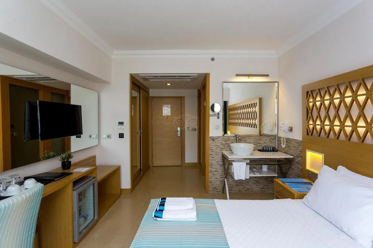 Bed in Aurasia Design Hotel