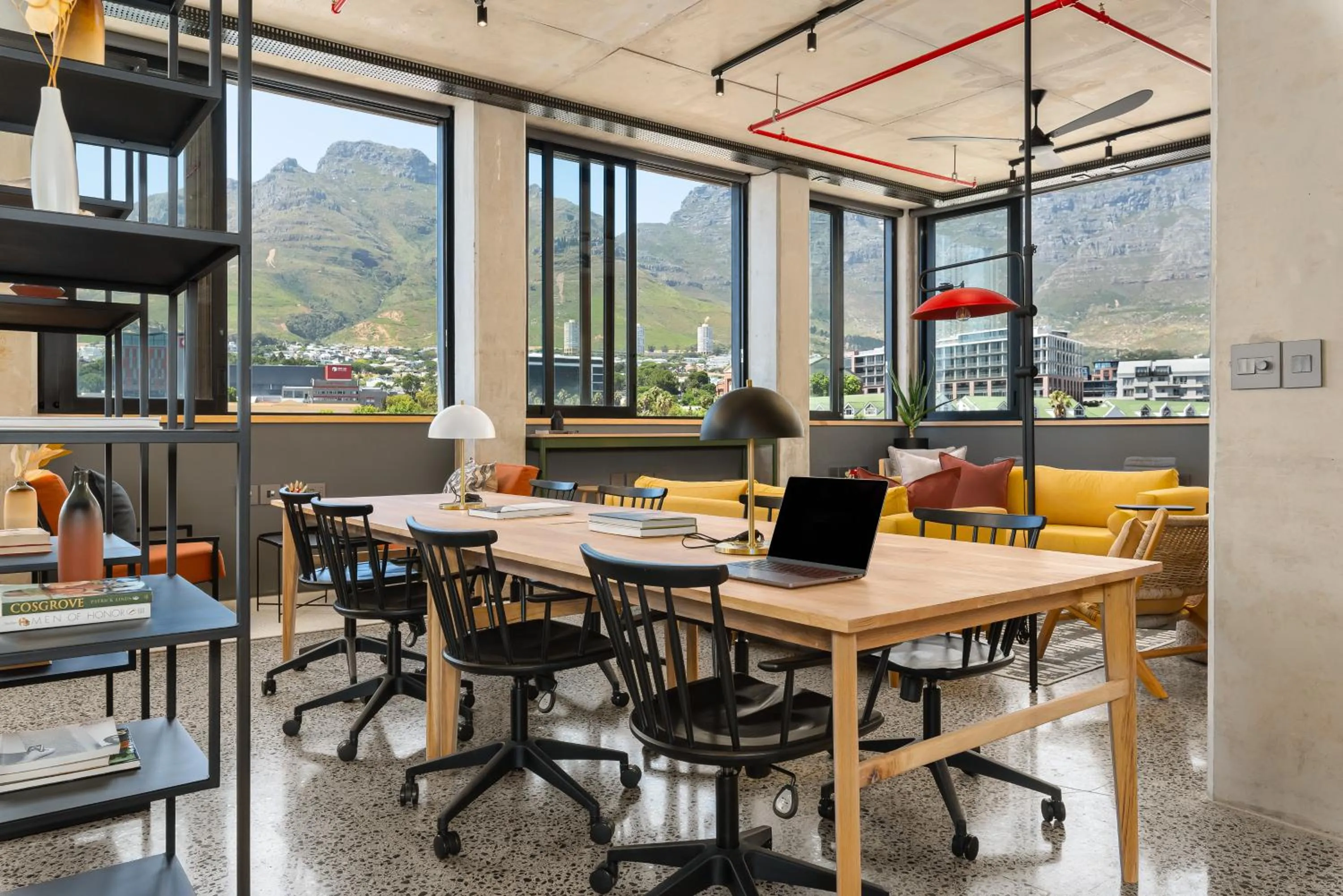 Communal lounge/ TV room in Neighbourgood 84 Harrington