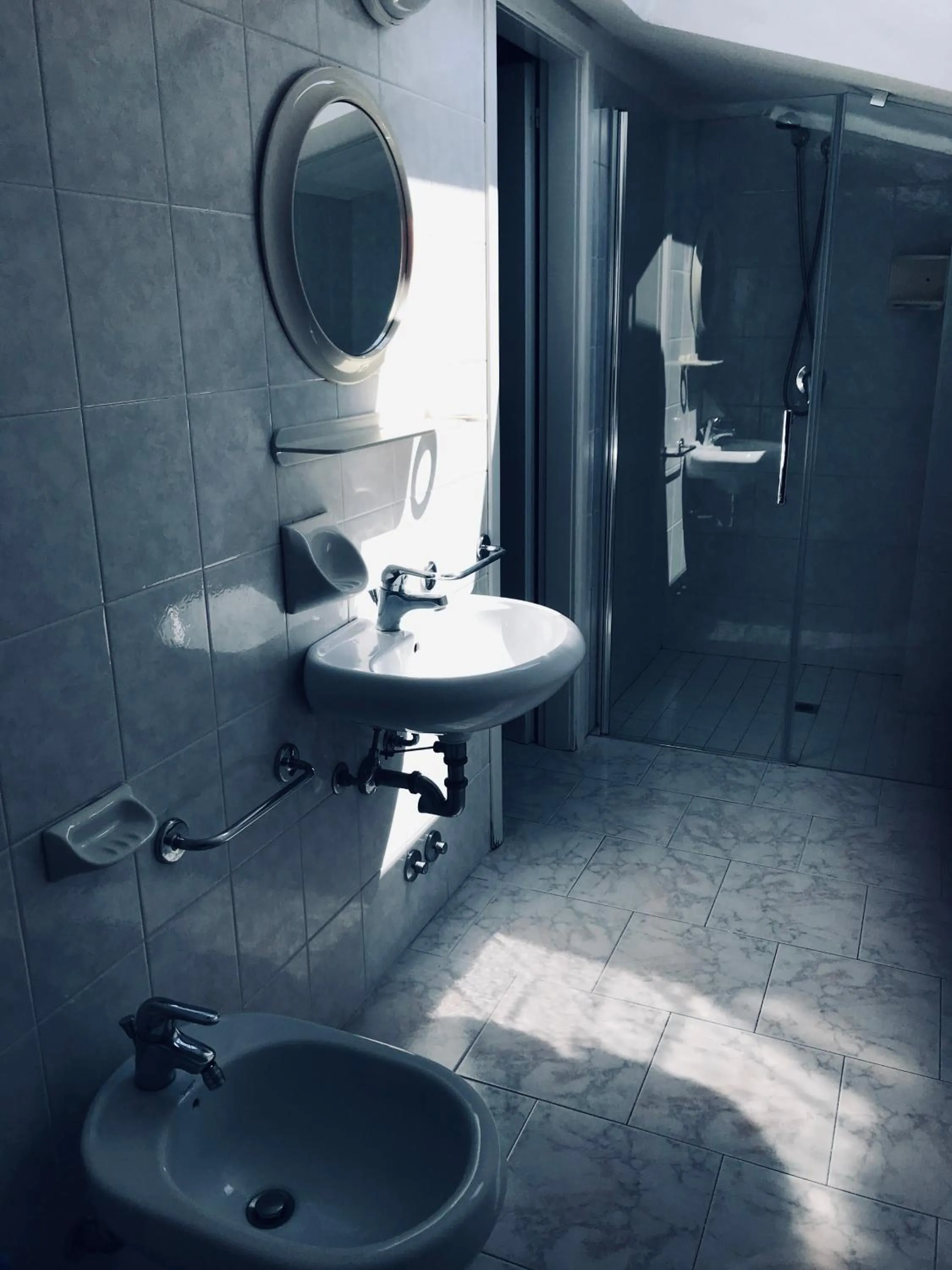 Shower in Kristalex Pet Family Hotel