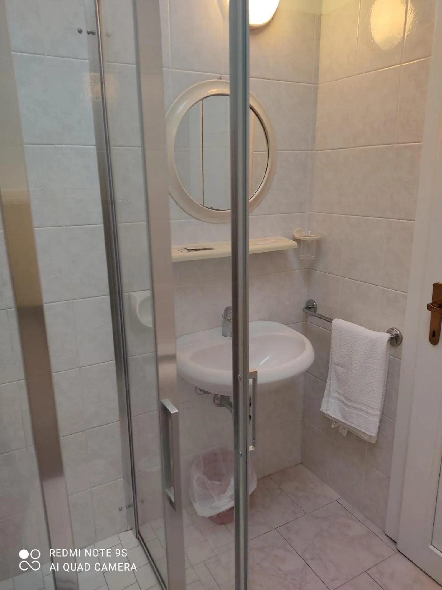 Bathroom in Kristalex Pet Family Hotel