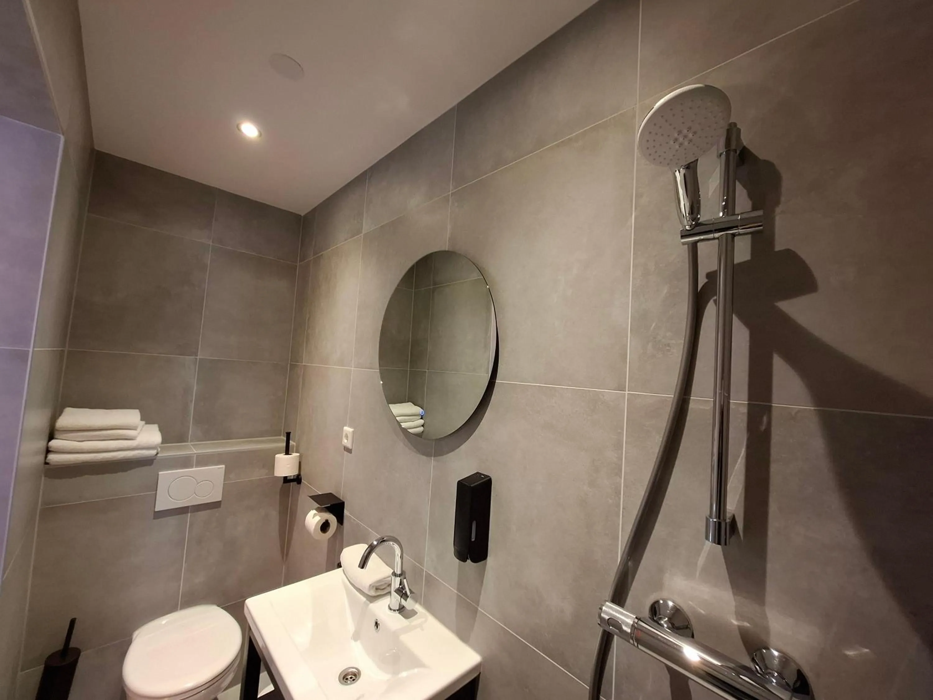 Bathroom in Hotel Randduin