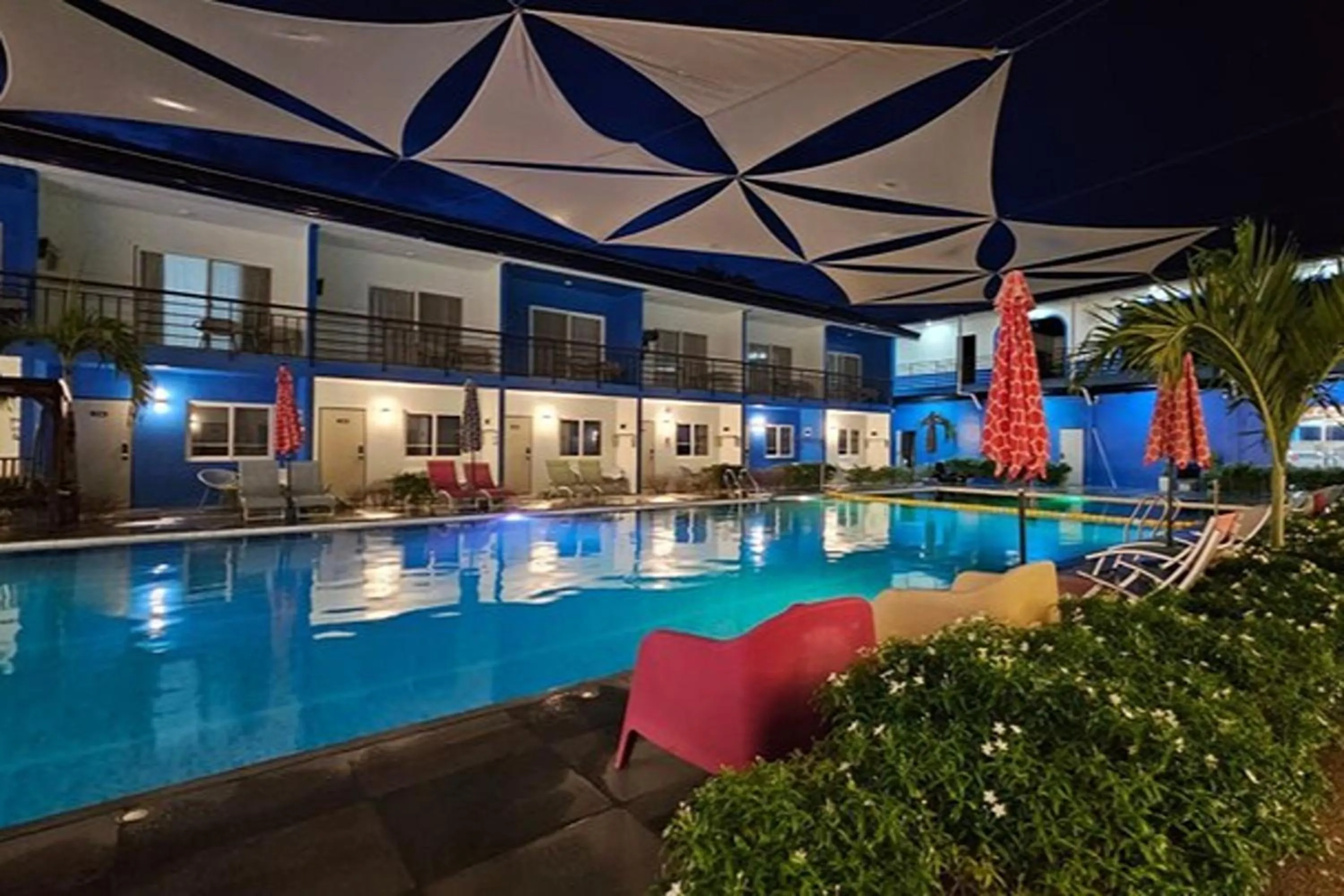 Swimming pool in Casa Blu Hotel & Resort