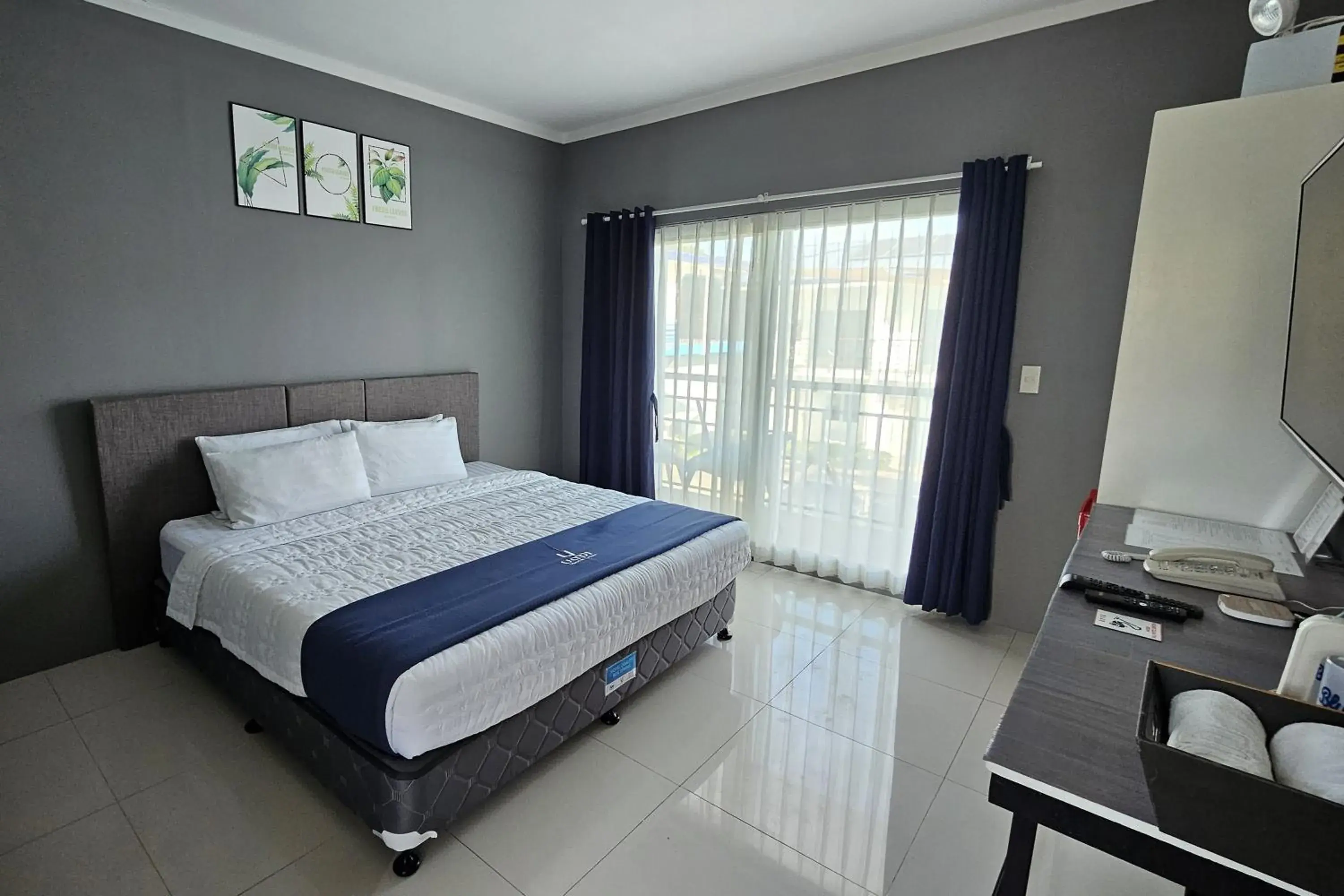 Deluxe King Room in Casa Blu Hotel & Resort Deluxe King Room in Casa Blu Hotel & Resort