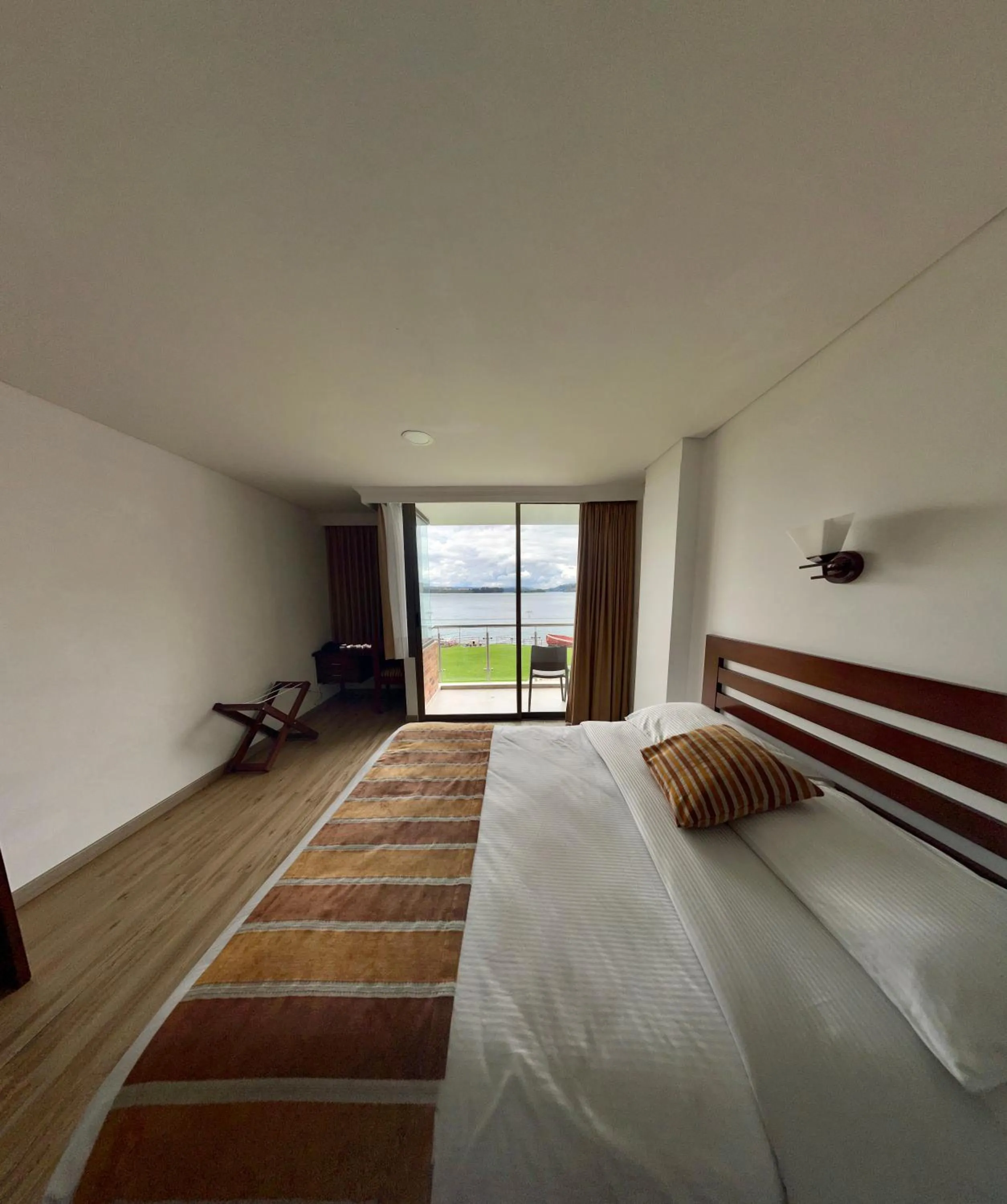 Photo of the whole room, Bed in Hotel Refugio Santa Ines