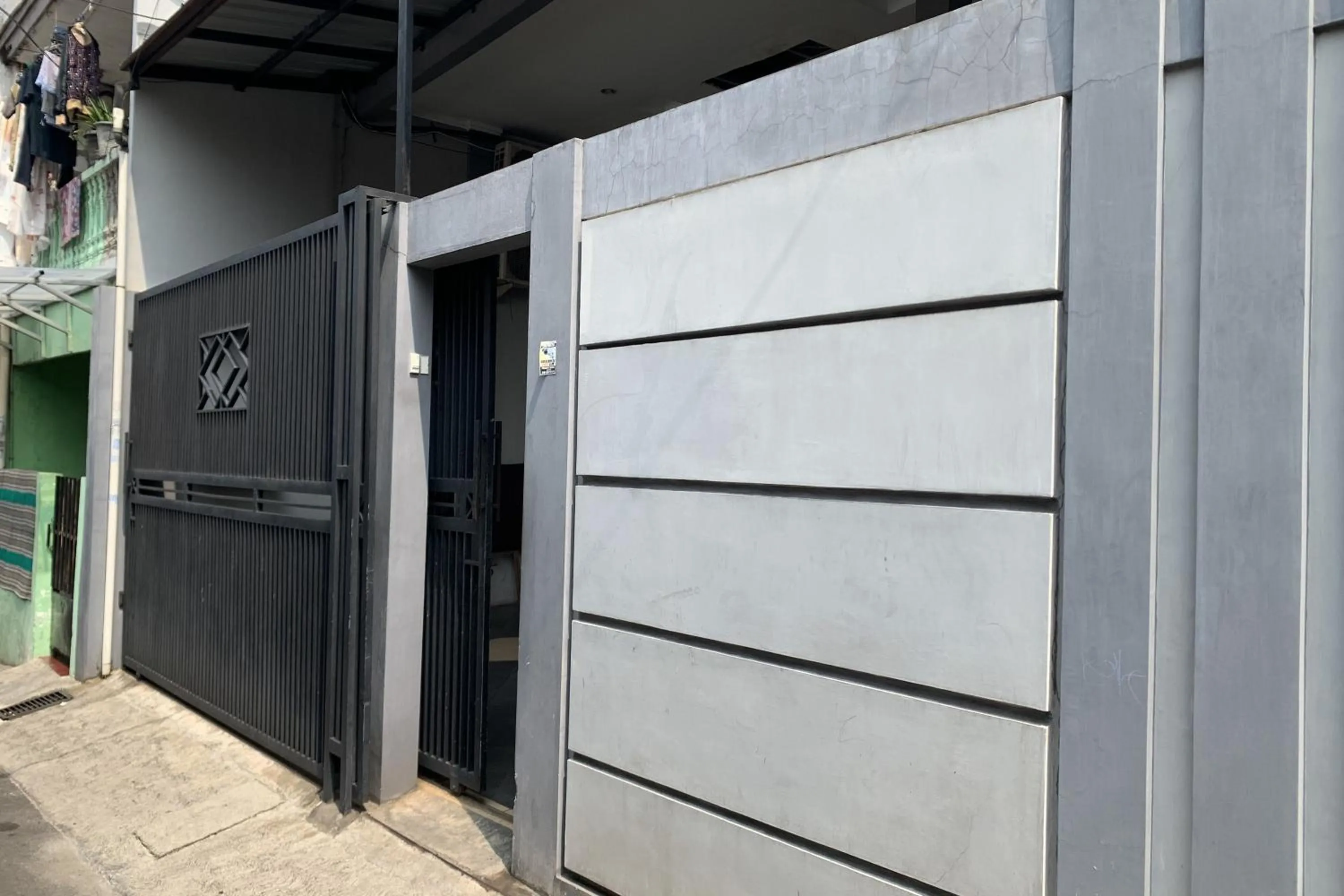 Facade/entrance in Residence 21 Syariah