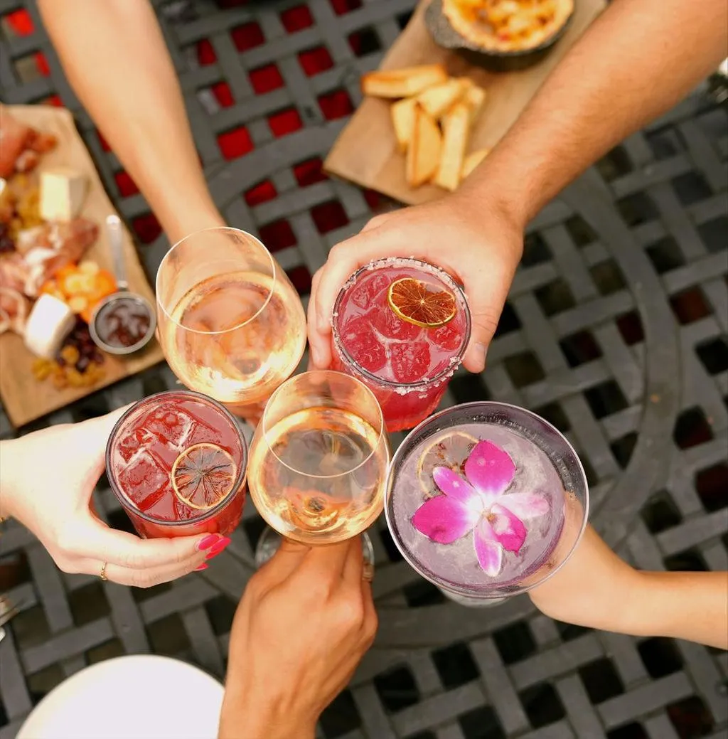 Restaurant/places to eat in Planters Inn - Charleston