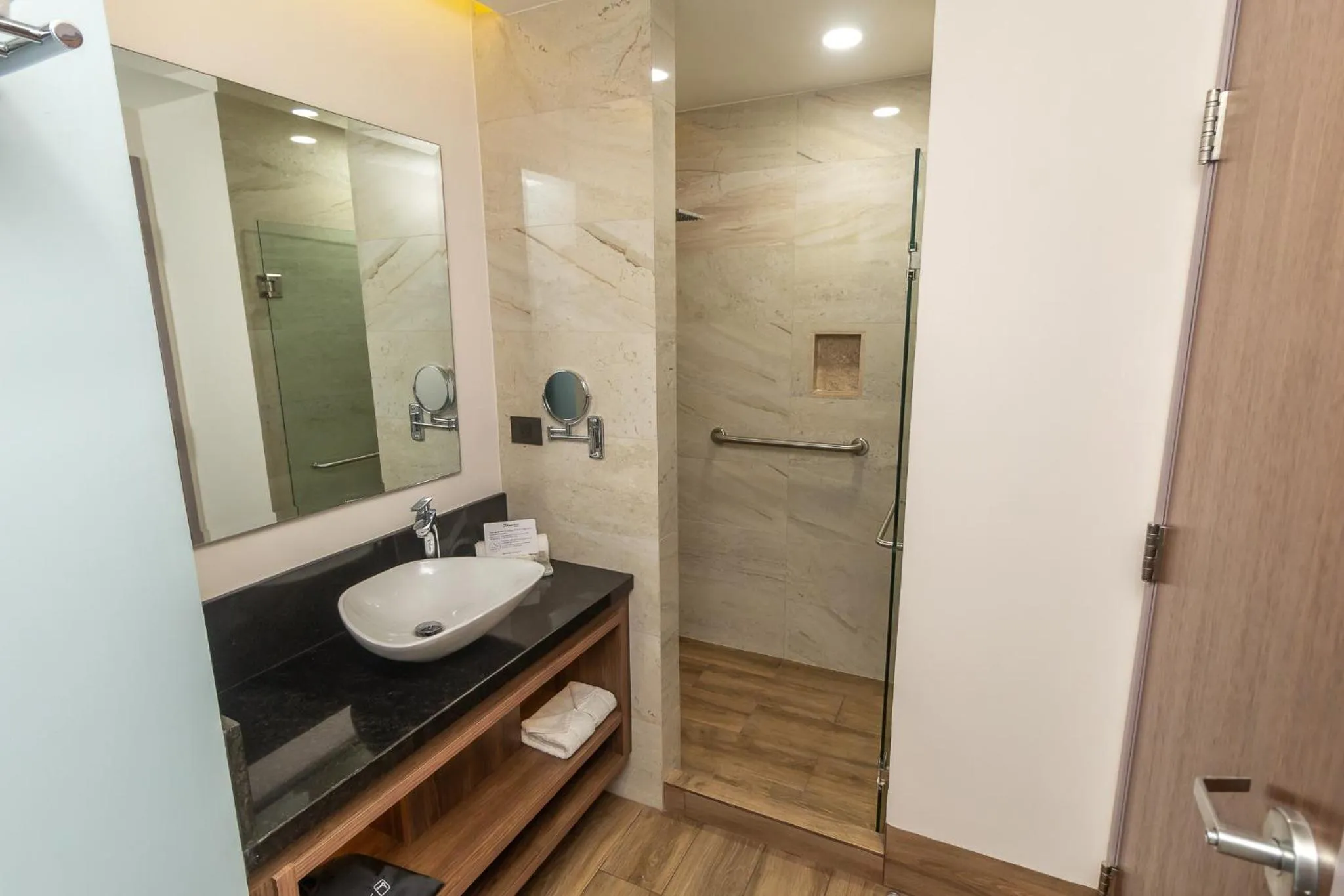 Bathroom in Hoteles Piedra Alta by De Los Perez