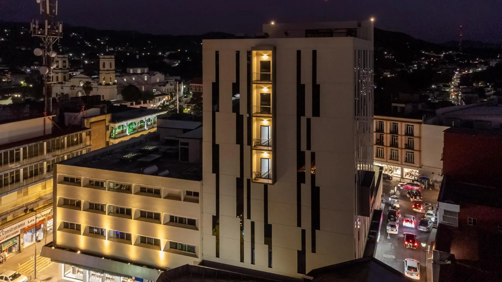 Property building in Hoteles Piedra Alta by De Los Perez