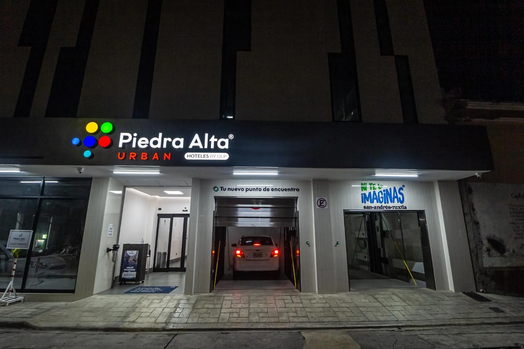 Property building in Hoteles Piedra Alta by De Los Perez