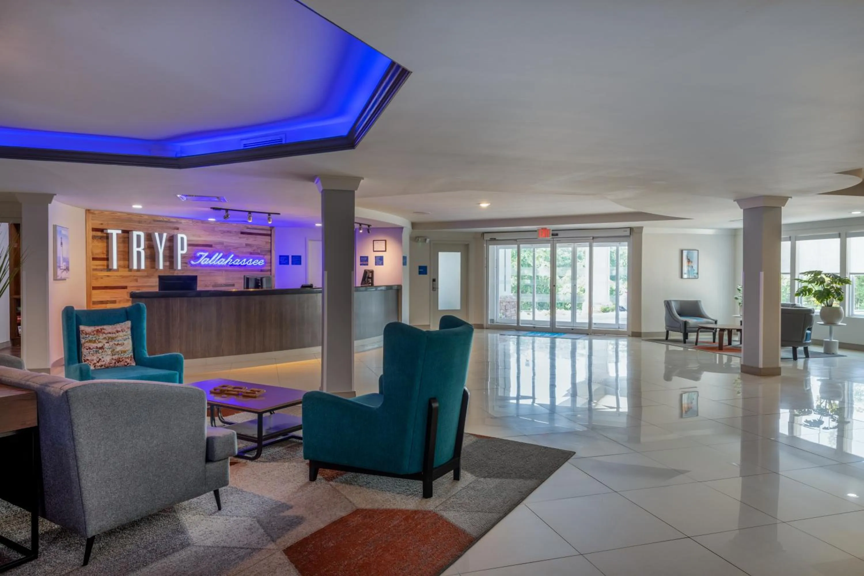 TV and multimedia in TRYP by Wyndham Tallahassee North I-10 Capital Circle