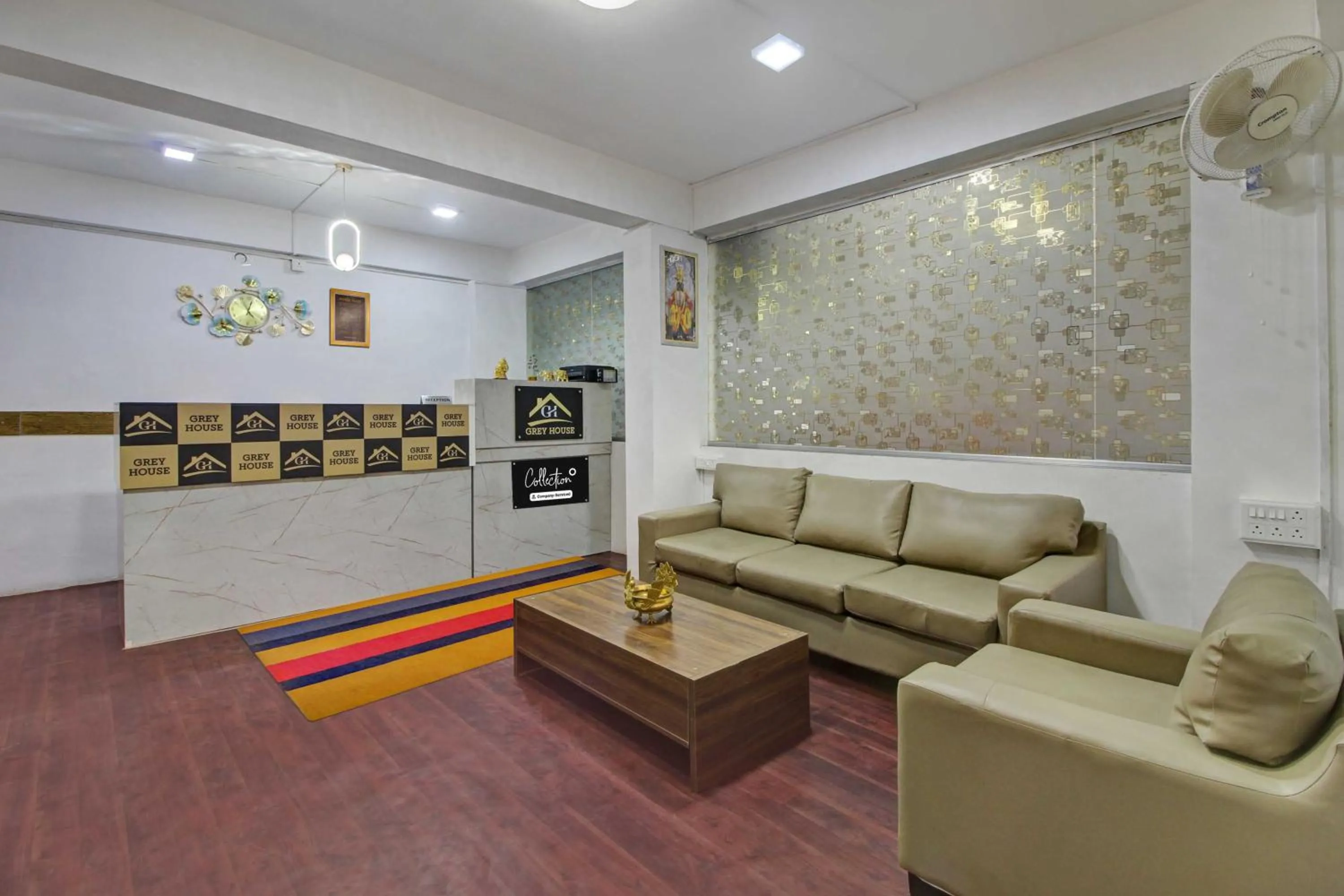 Lobby or reception in Super Collection O Grey House