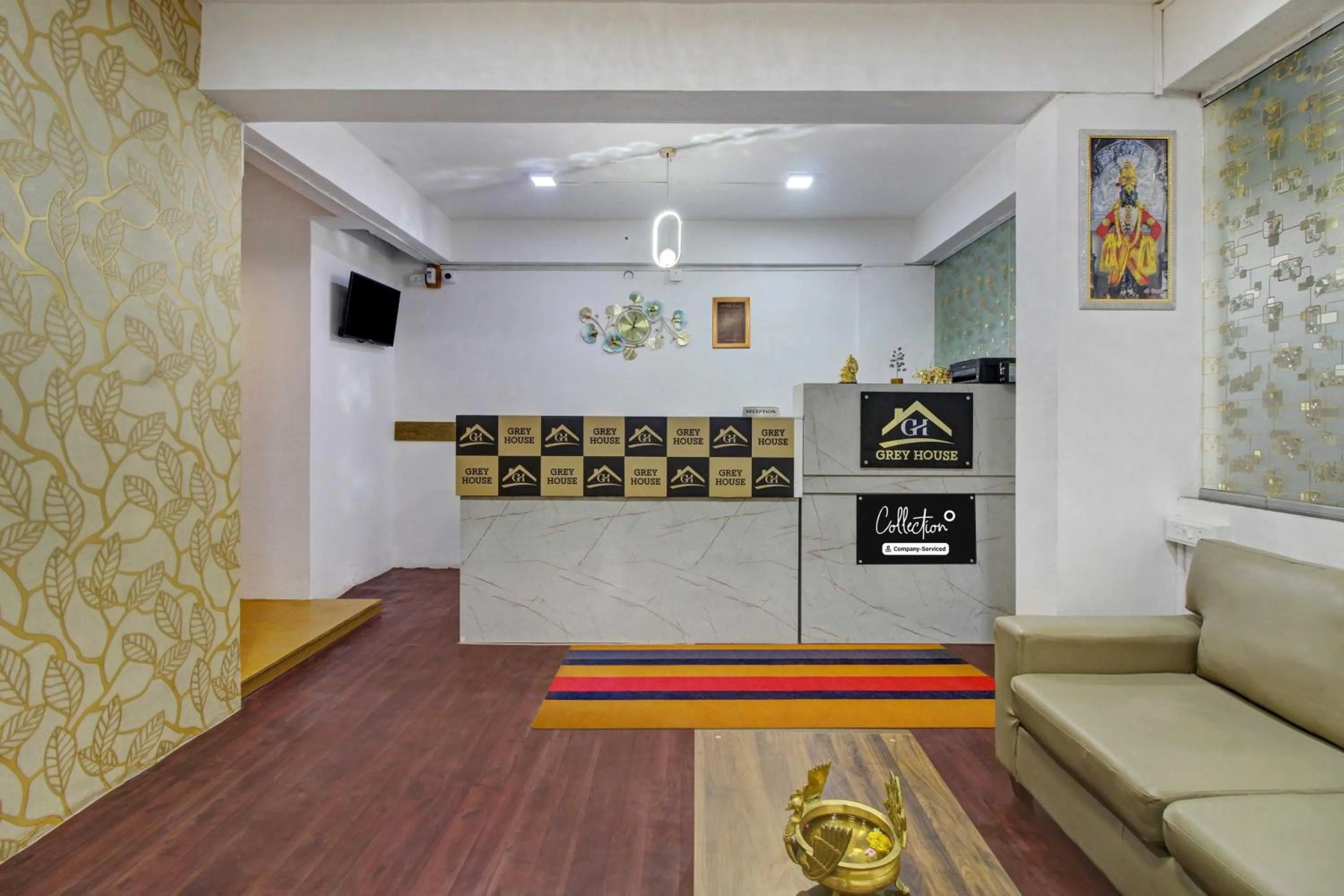 Lobby or reception in Super Collection O Grey House