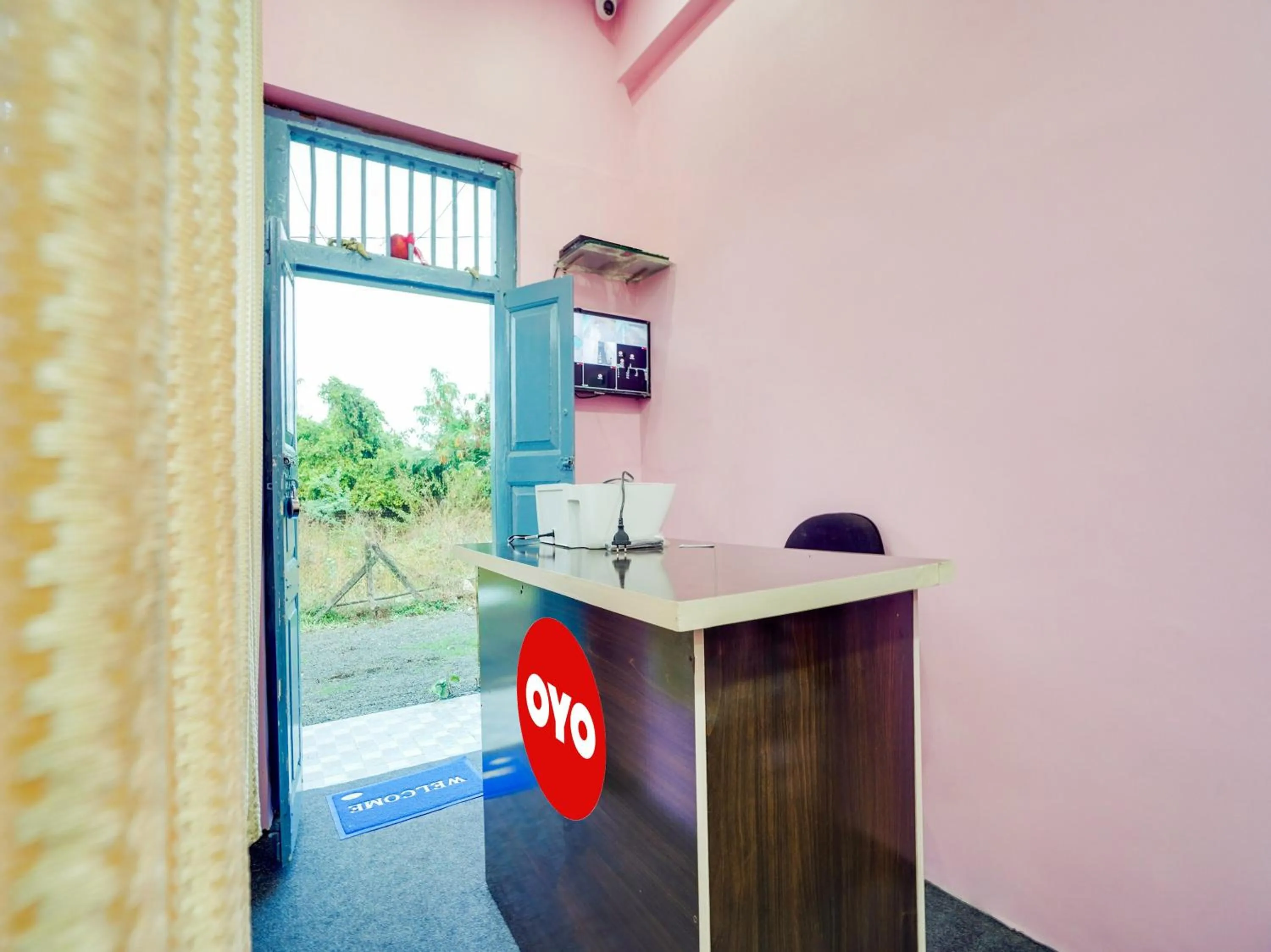 Lobby or reception in Hotel O Kanha