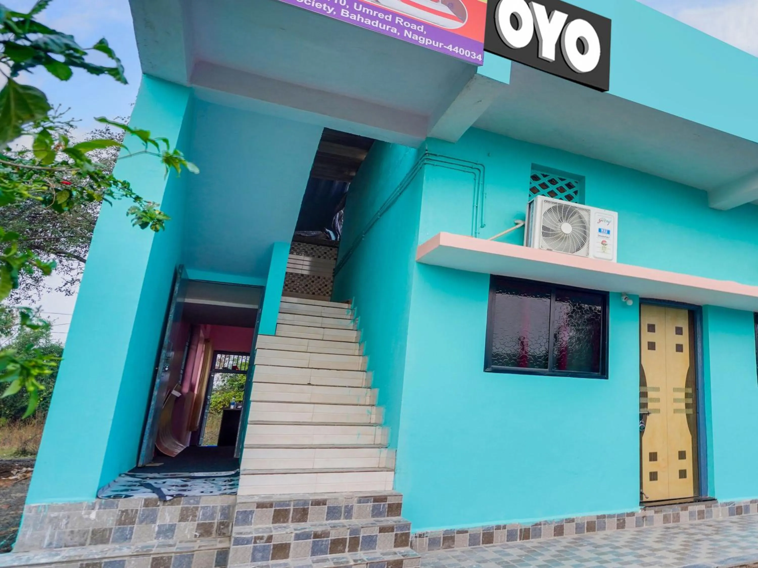 Facade/entrance in Hotel O Kanha