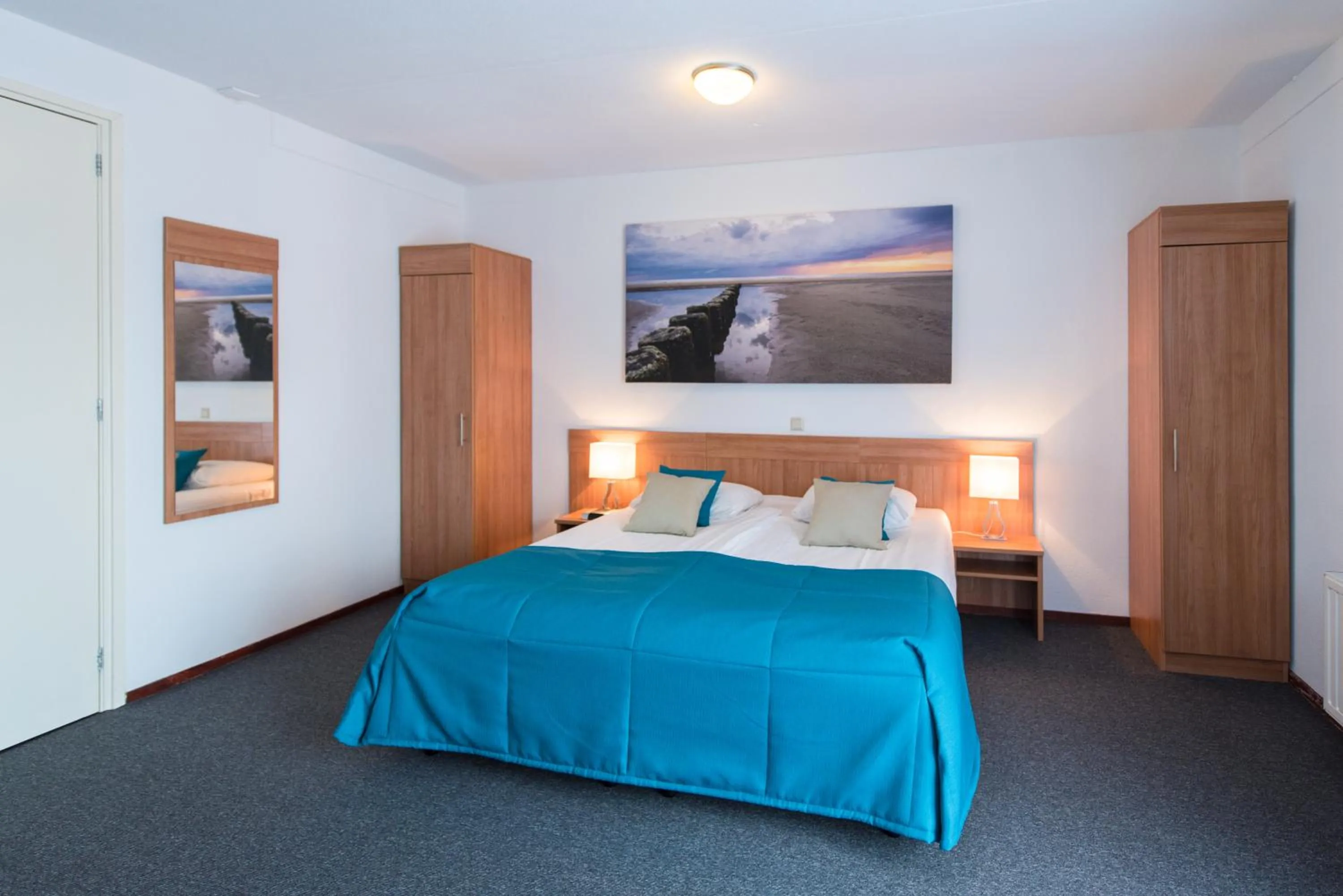 Photo of the whole room, Bed in Hotel Nes