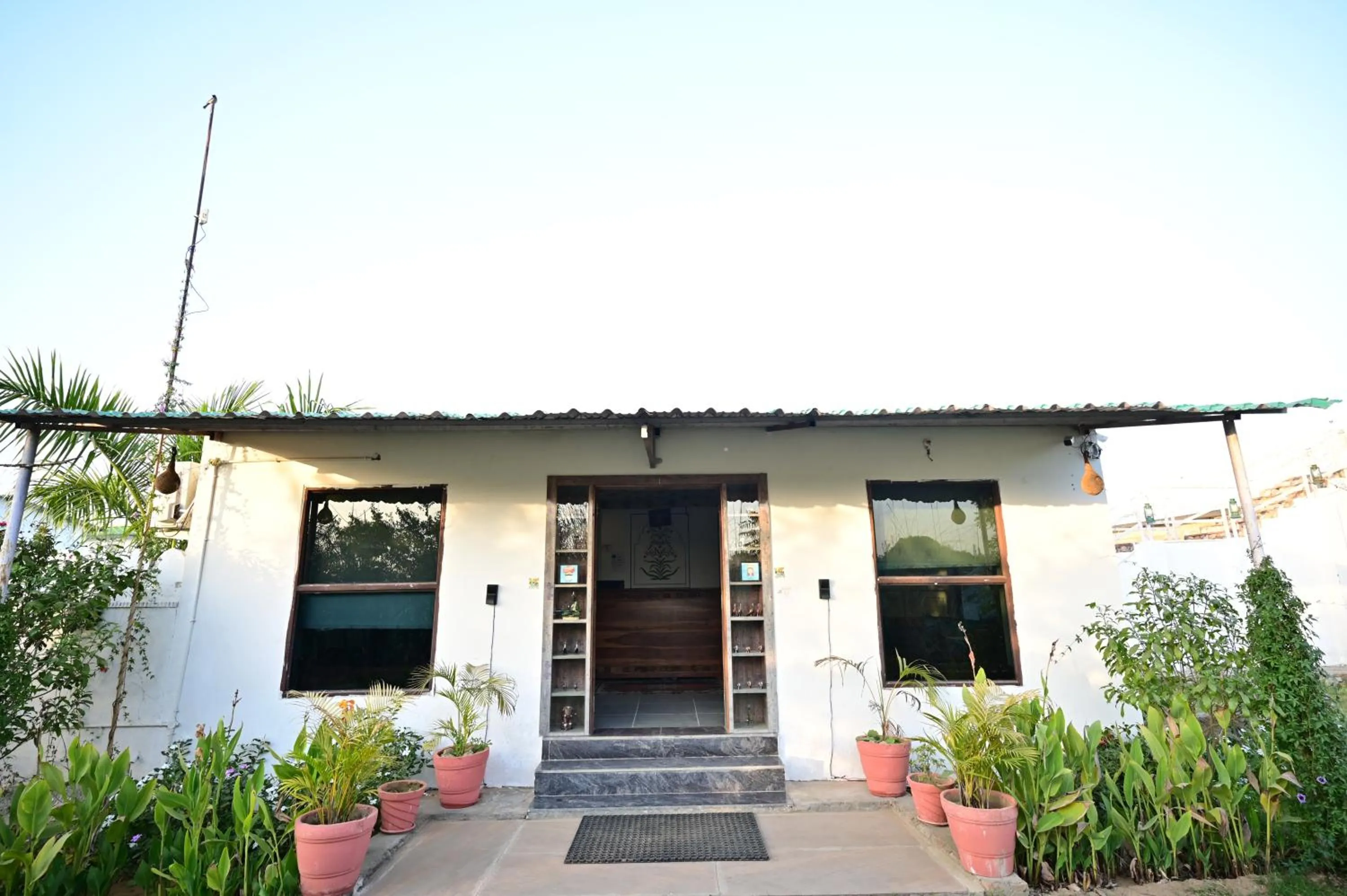 Facade/entrance in The castle crown - Hem Vilas Resort Ranthambhore