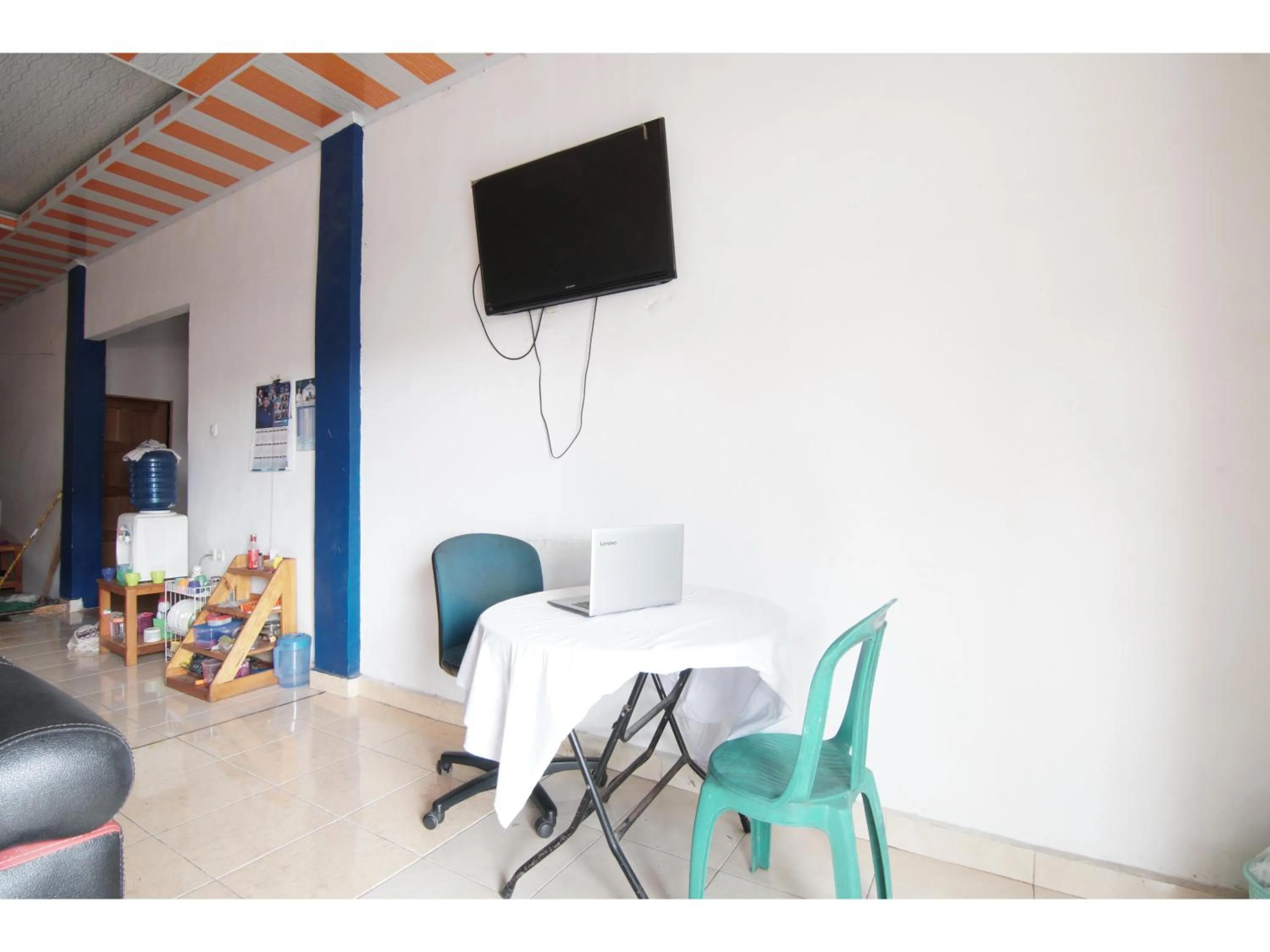 Lobby or reception in Hotel O Lona Guest House SyariahNearScience Park Universitas Riau